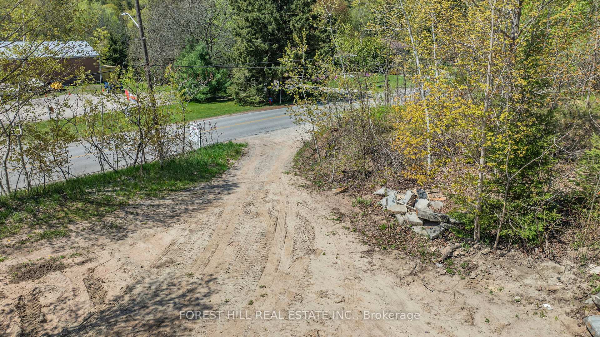 Photo 12 of 22 Main Street N, Halton Hills, Glen Williams — HOMEH