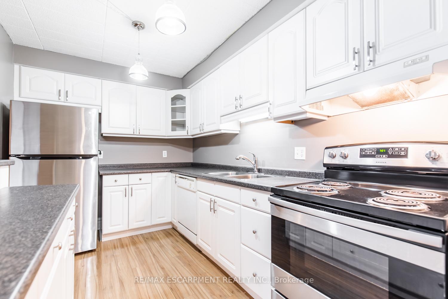 Photo 4 of Unit 110, 20 John Street, Grimsby, Grimsby East — HOMEH