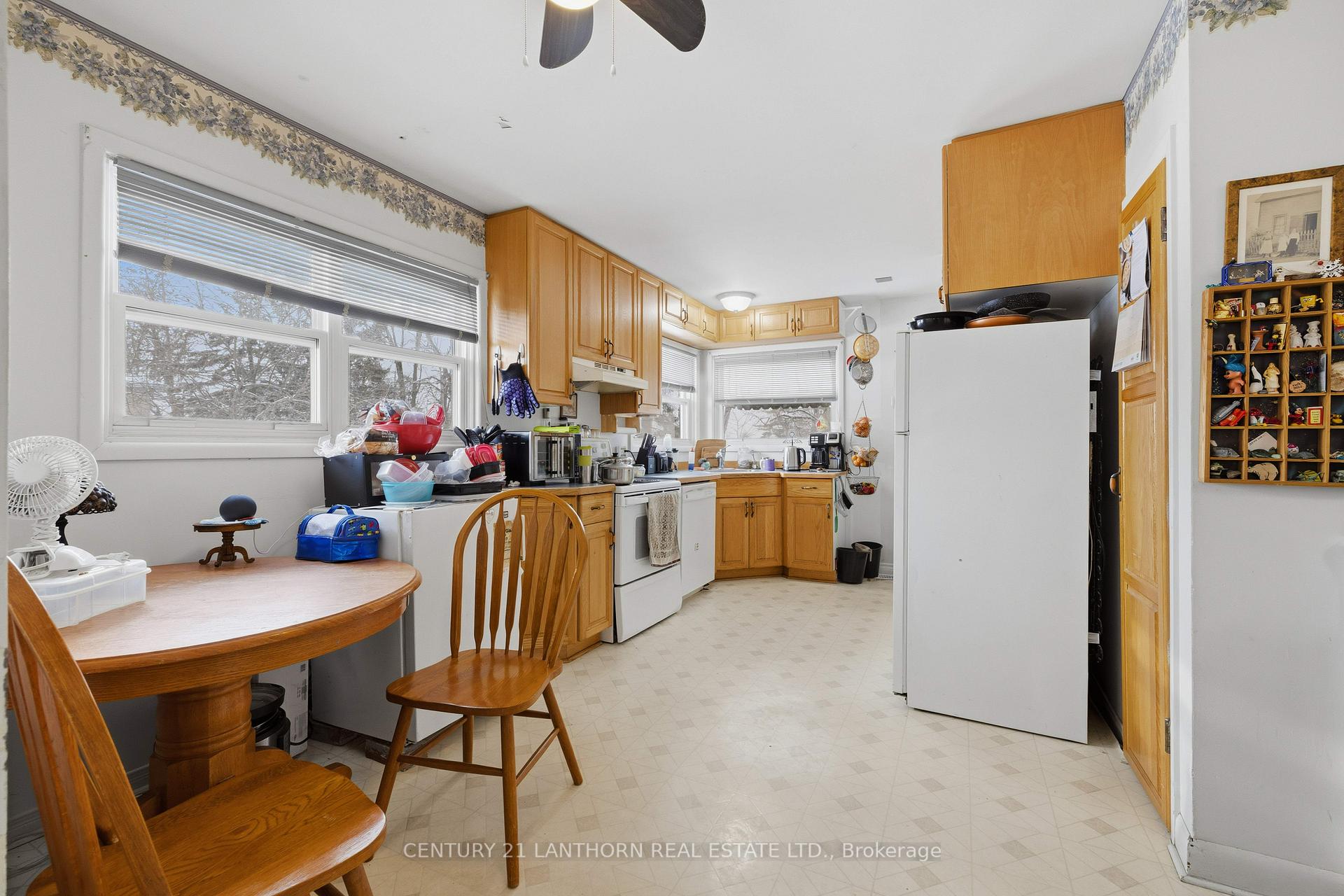 Photo 29 of 415 Stanley Avenue, Deseronto, Deseronto (Town) — HOMEH