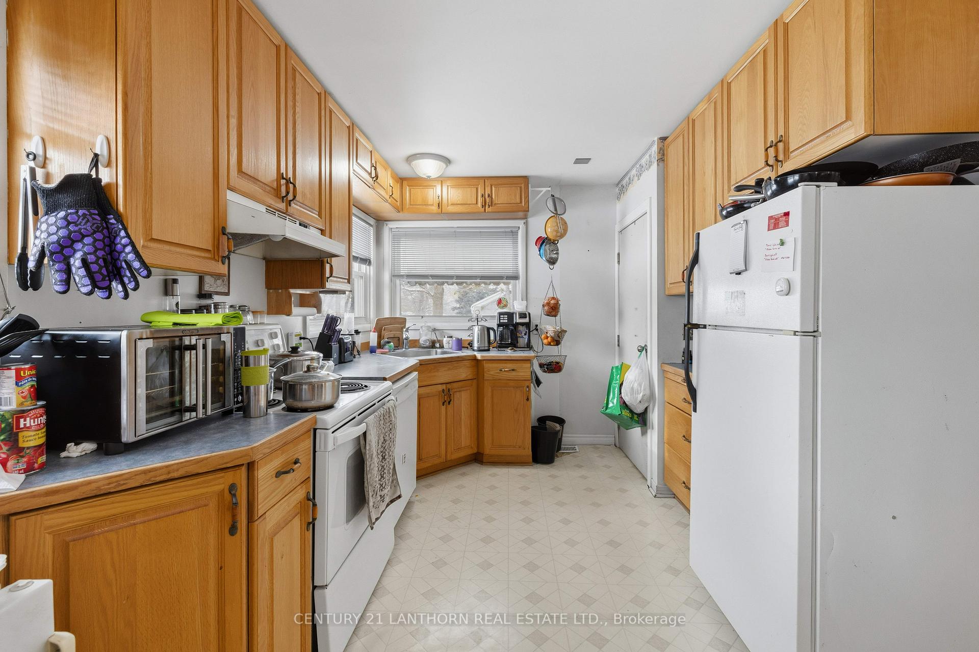 Photo 19 of 415 Stanley Avenue, Deseronto, Deseronto (Town) — HOMEH