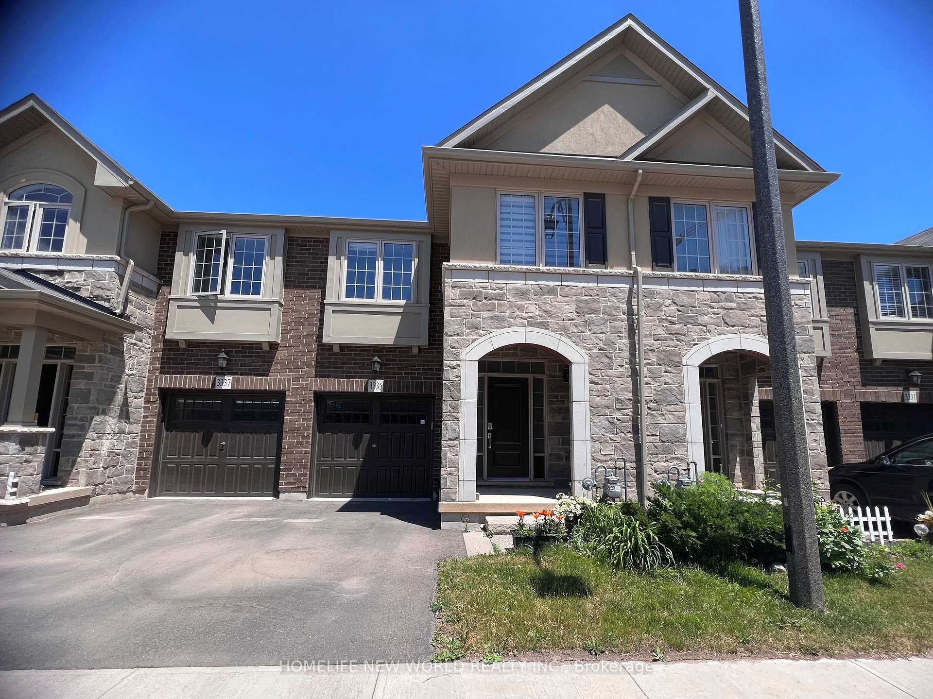 Photo 1 of 3335 Mockingbird Common, Oakville, Joshua Meadows — HOMEH