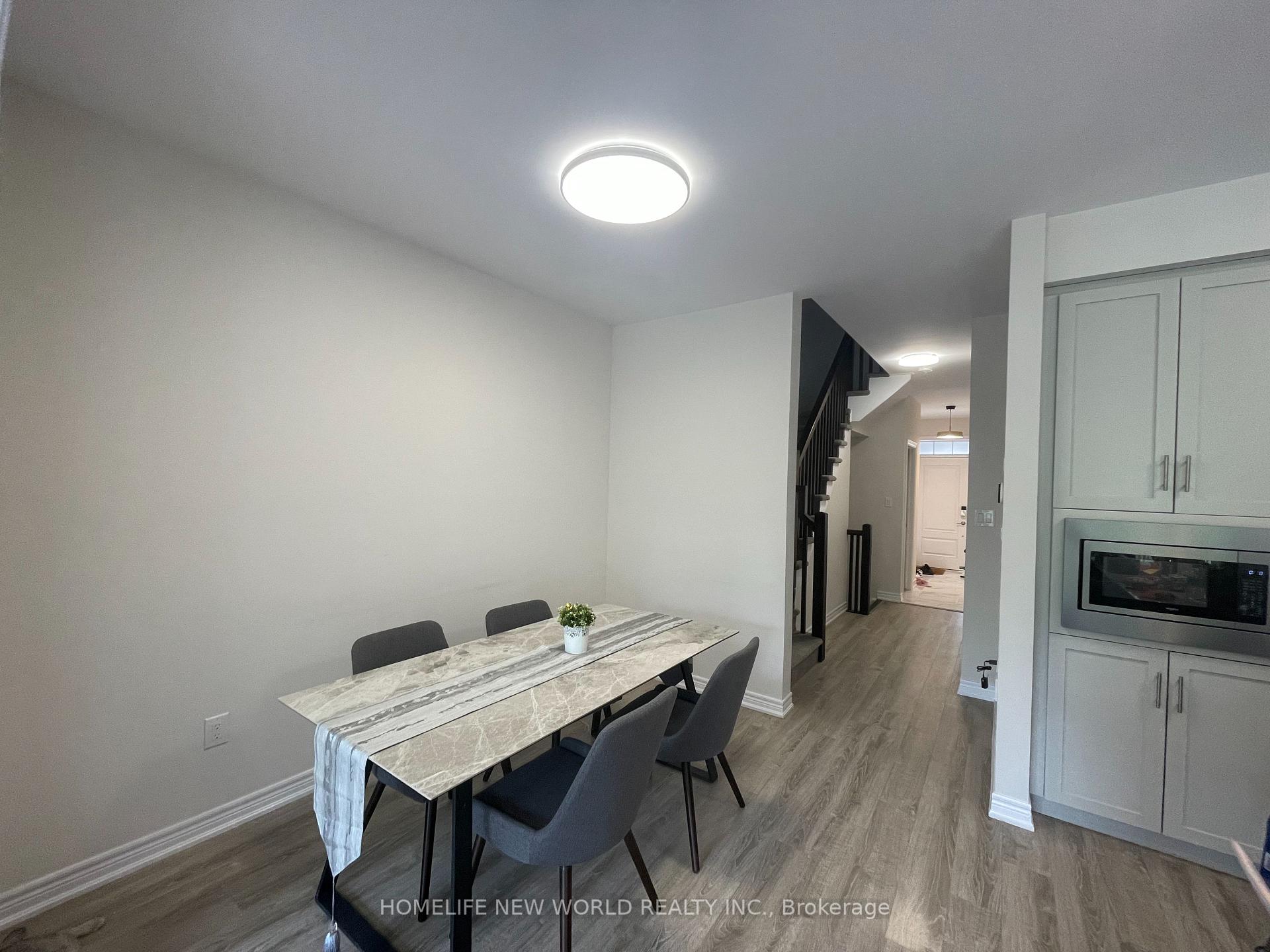 Photo 13 of 3335 Mockingbird Common, Oakville, Joshua Meadows — HOMEH