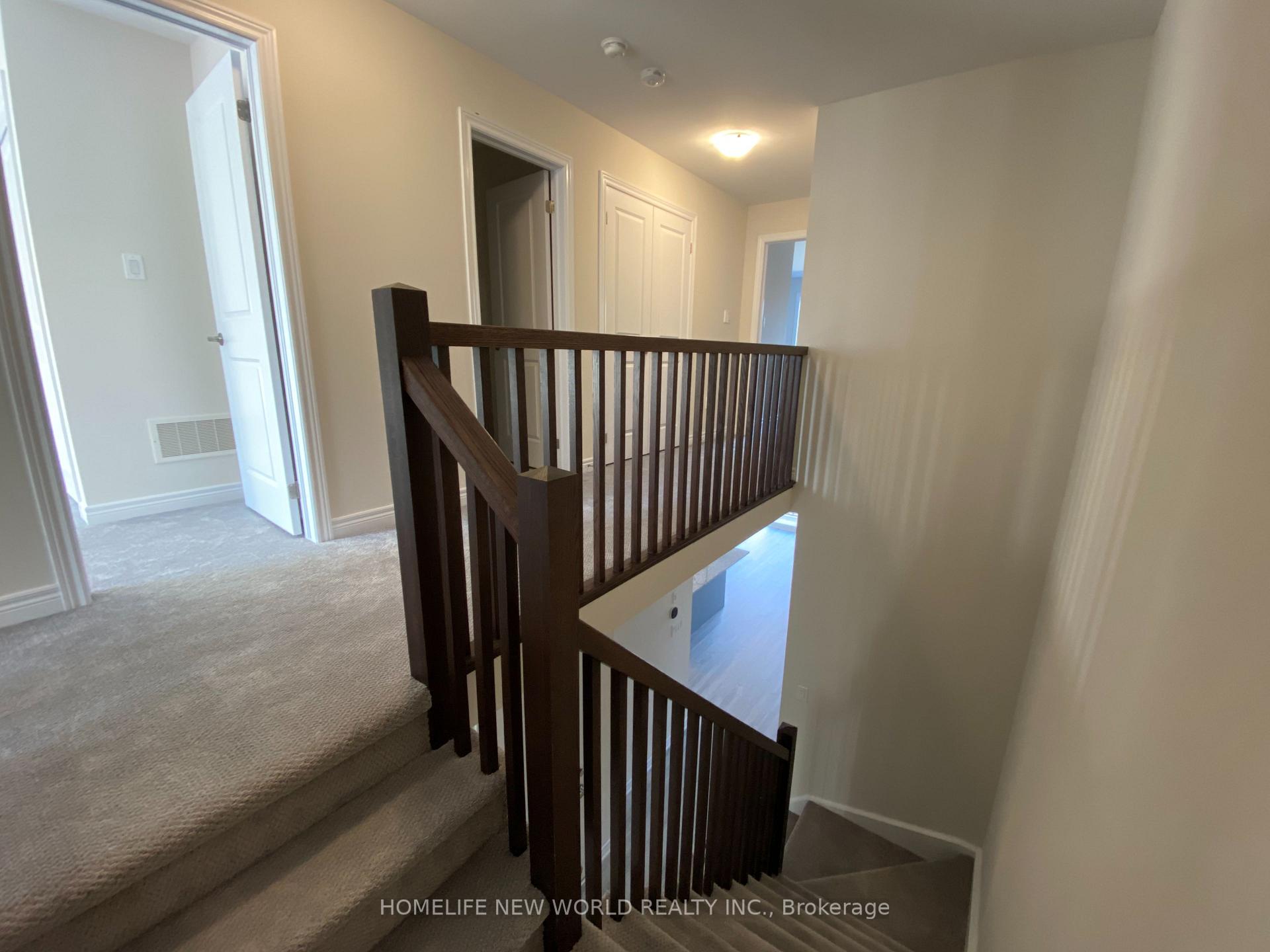Photo 3 of 3335 Mockingbird Common, Oakville, Joshua Meadows — HOMEH