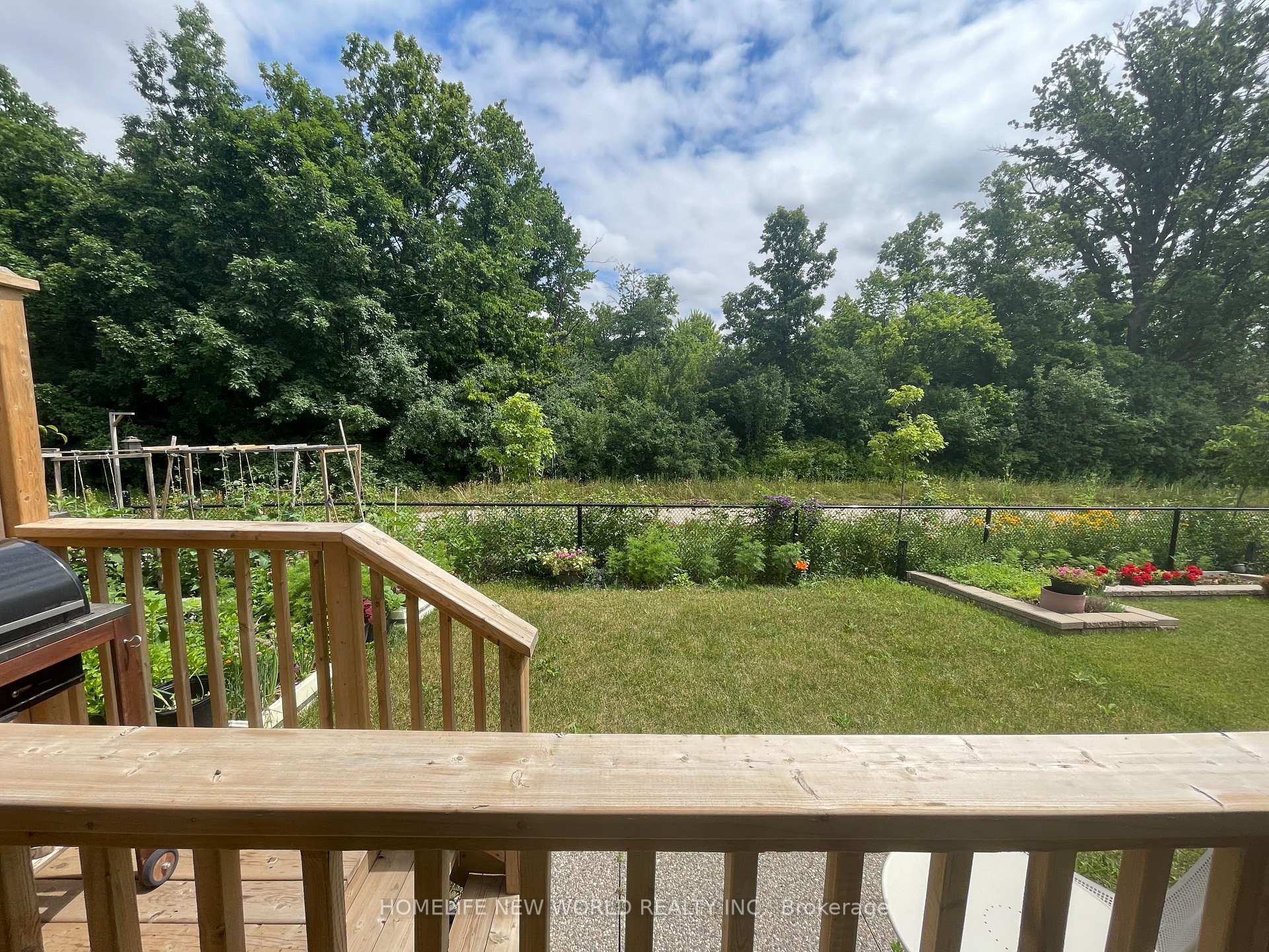 Photo 10 of 3335 Mockingbird Common, Oakville, Joshua Meadows — HOMEH