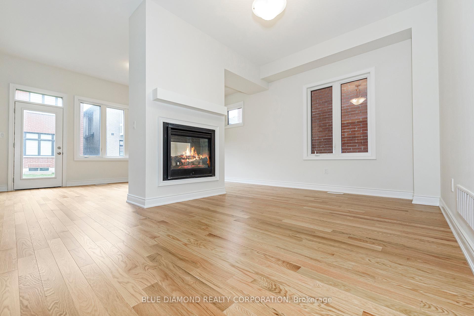 Photo 6 of 1341 Hydrangea Gardens, Oakville, Joshua Meadows — HOMEH