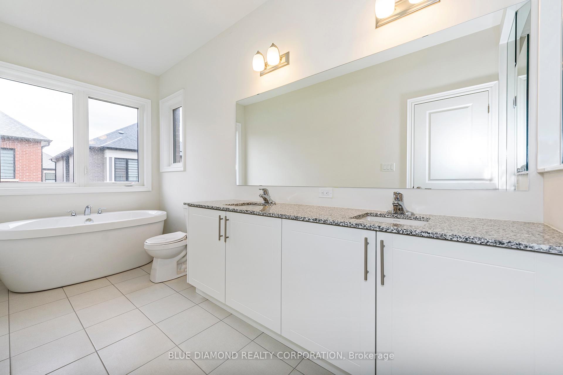 Photo 5 of 1341 Hydrangea Gardens, Oakville, Joshua Meadows — HOMEH