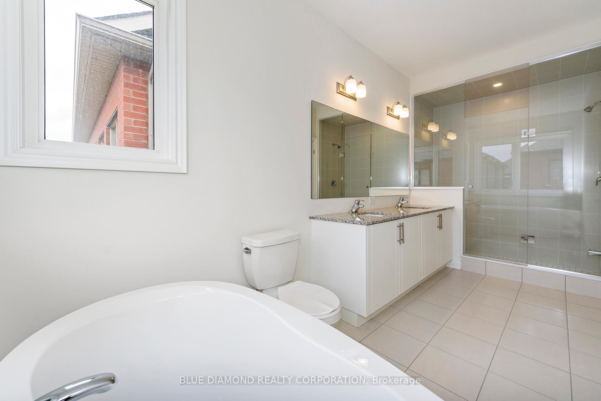 Photo 14 of 1341 Hydrangea Gardens, Oakville, Joshua Meadows — HOMEH