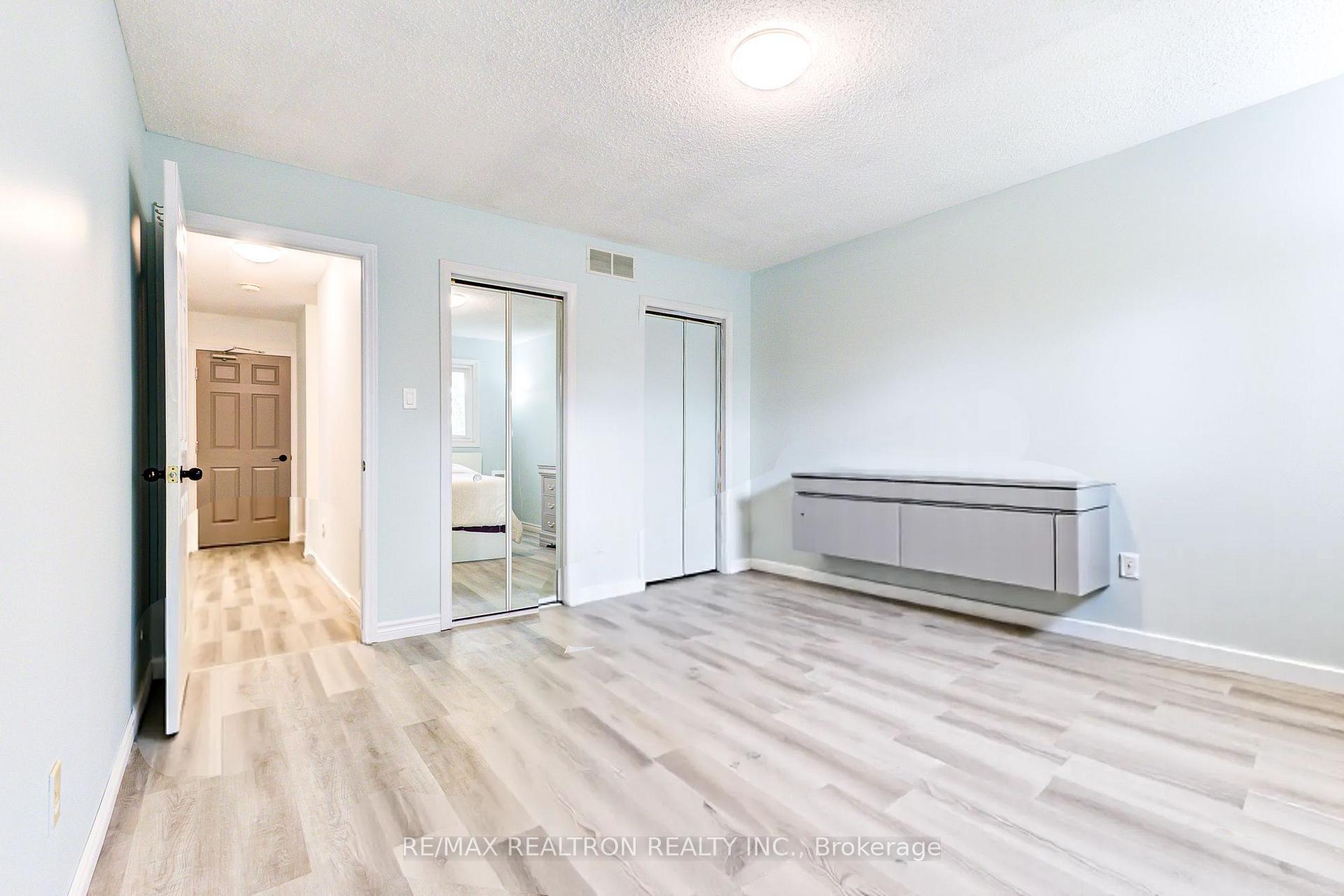 Photo 19 of 70 Pinnacle Crescent, Guelph, Willow West/Sugarbush/West Acres — HOMEH