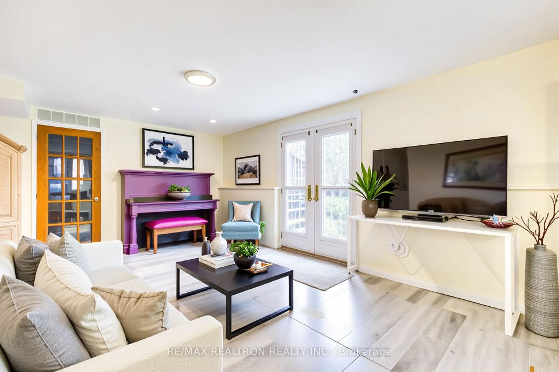 Photo 31 of 70 Pinnacle Crescent, Guelph, Willow West/Sugarbush/West Acres — HOMEH