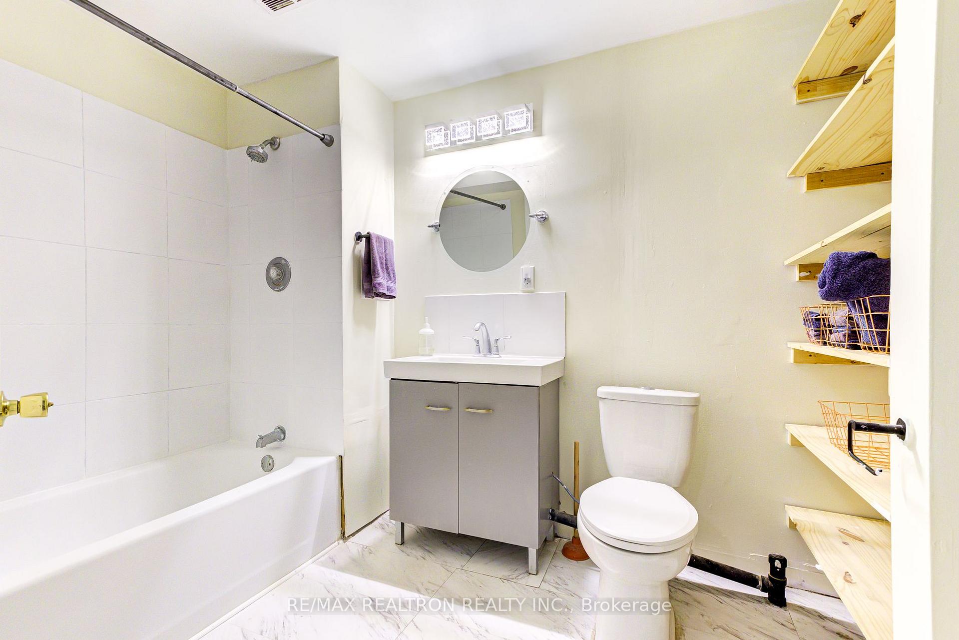 Photo 39 of 70 Pinnacle Crescent, Guelph, Willow West/Sugarbush/West Acres — HOMEH