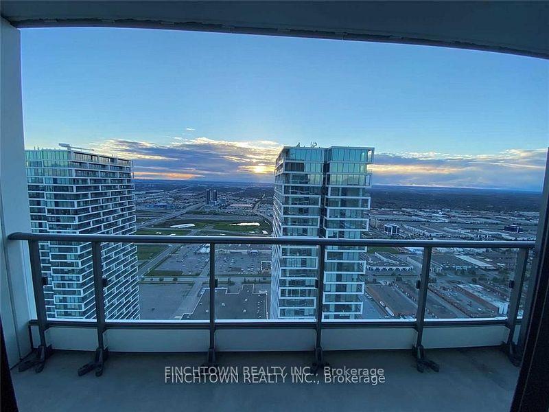 Photo 7 of Unit 6109, 950 Portage Parkway, Vaughan, Vaughan Corporate Centre — HOMEH