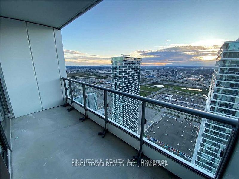 Photo 8 of Unit 6109, 950 Portage Parkway, Vaughan, Vaughan Corporate Centre — HOMEH