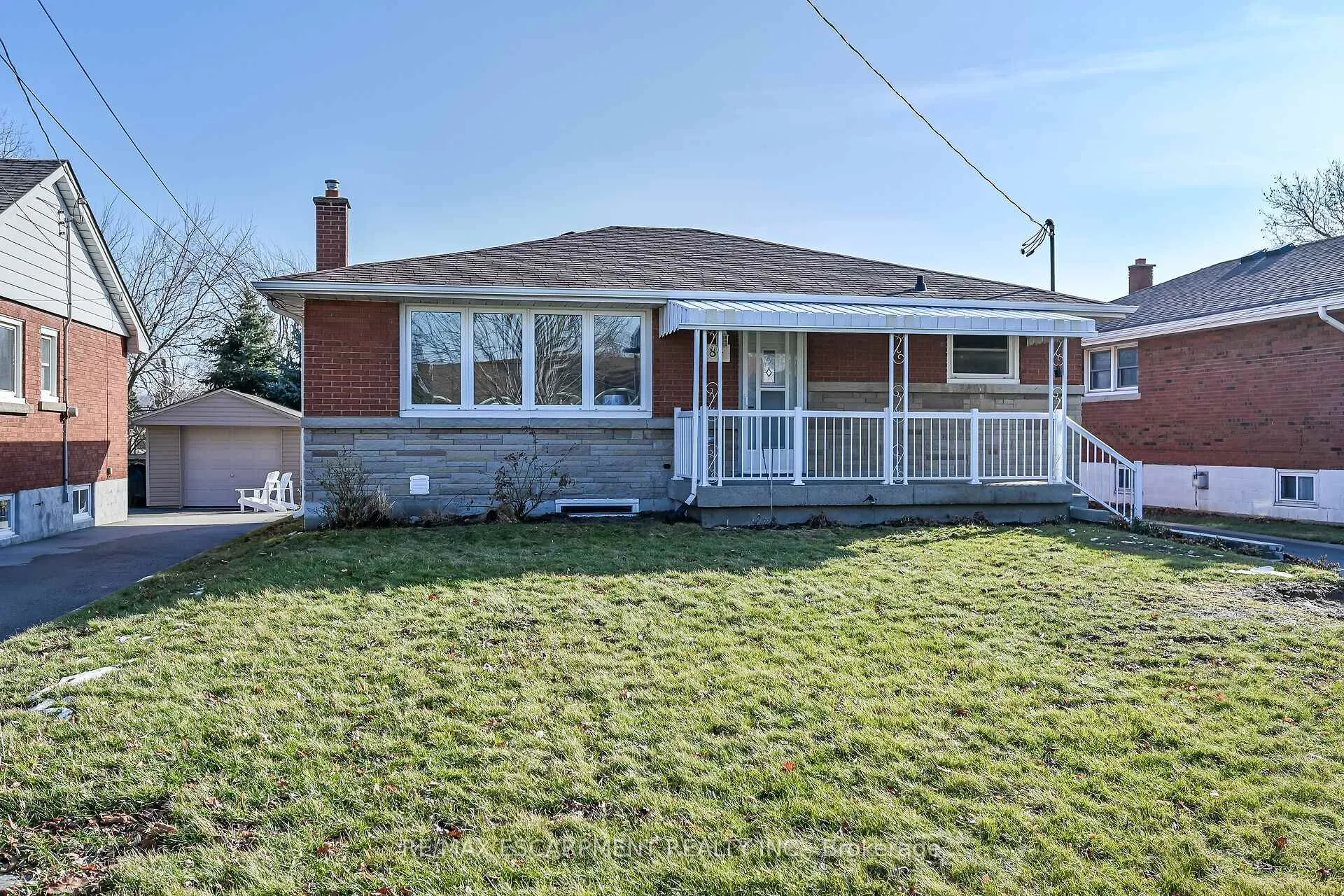 Photo 3 of 84 Blanmora Drive, Hamilton, Stoney Creek — HOMEH