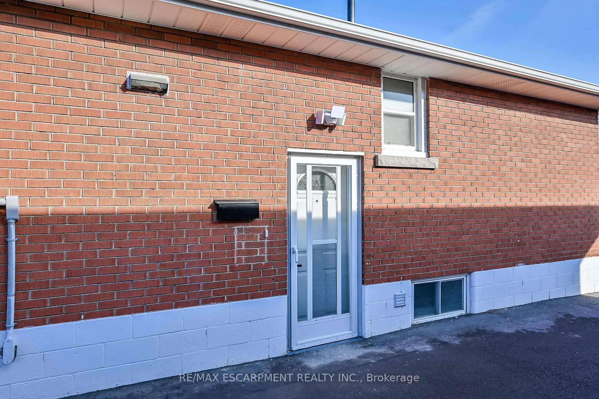 Photo 7 of 84 Blanmora Drive, Hamilton, Stoney Creek — HOMEH