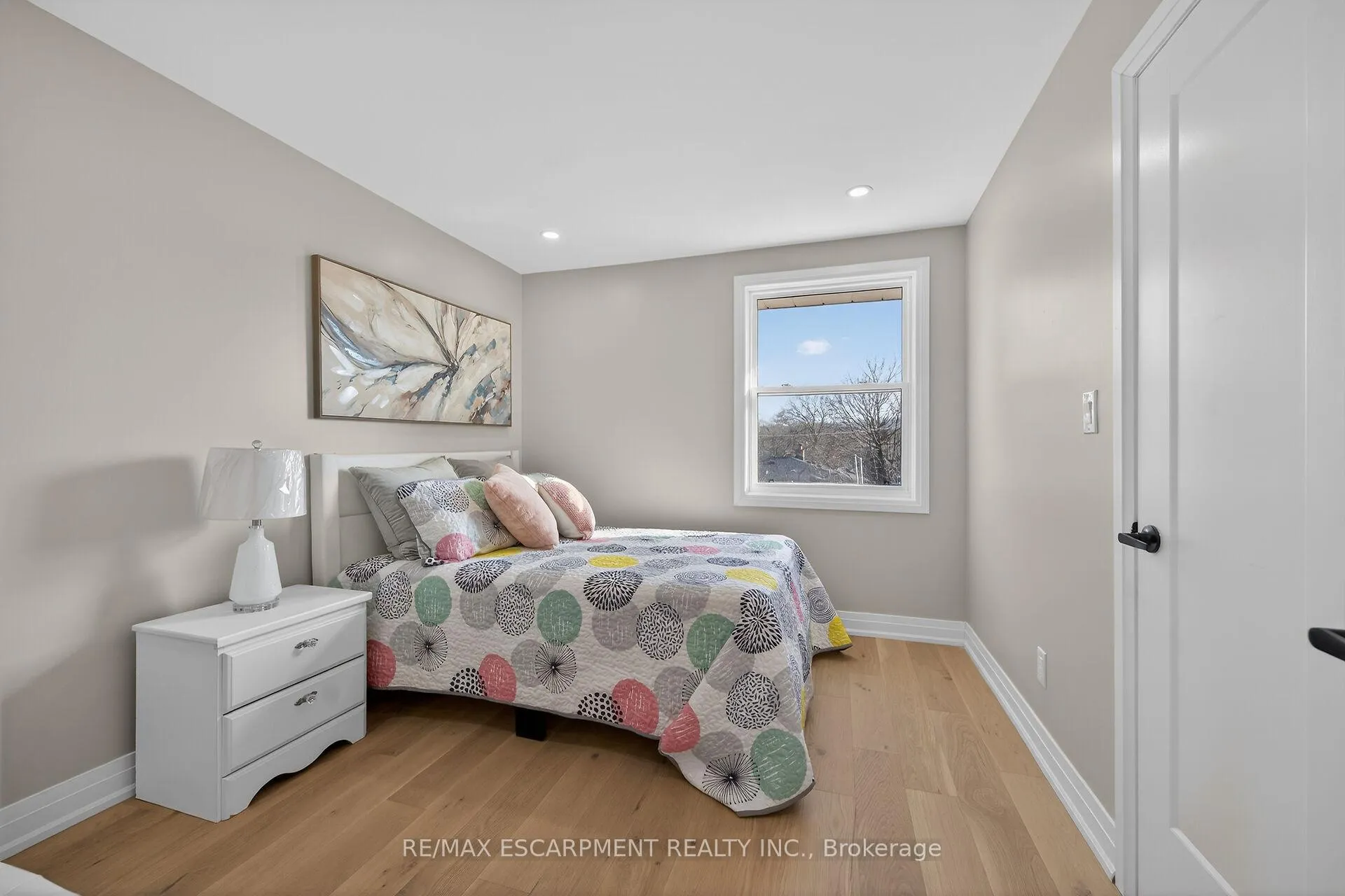 Photo 37 of 84 Blanmora Drive, Hamilton, Stoney Creek — HOMEH
