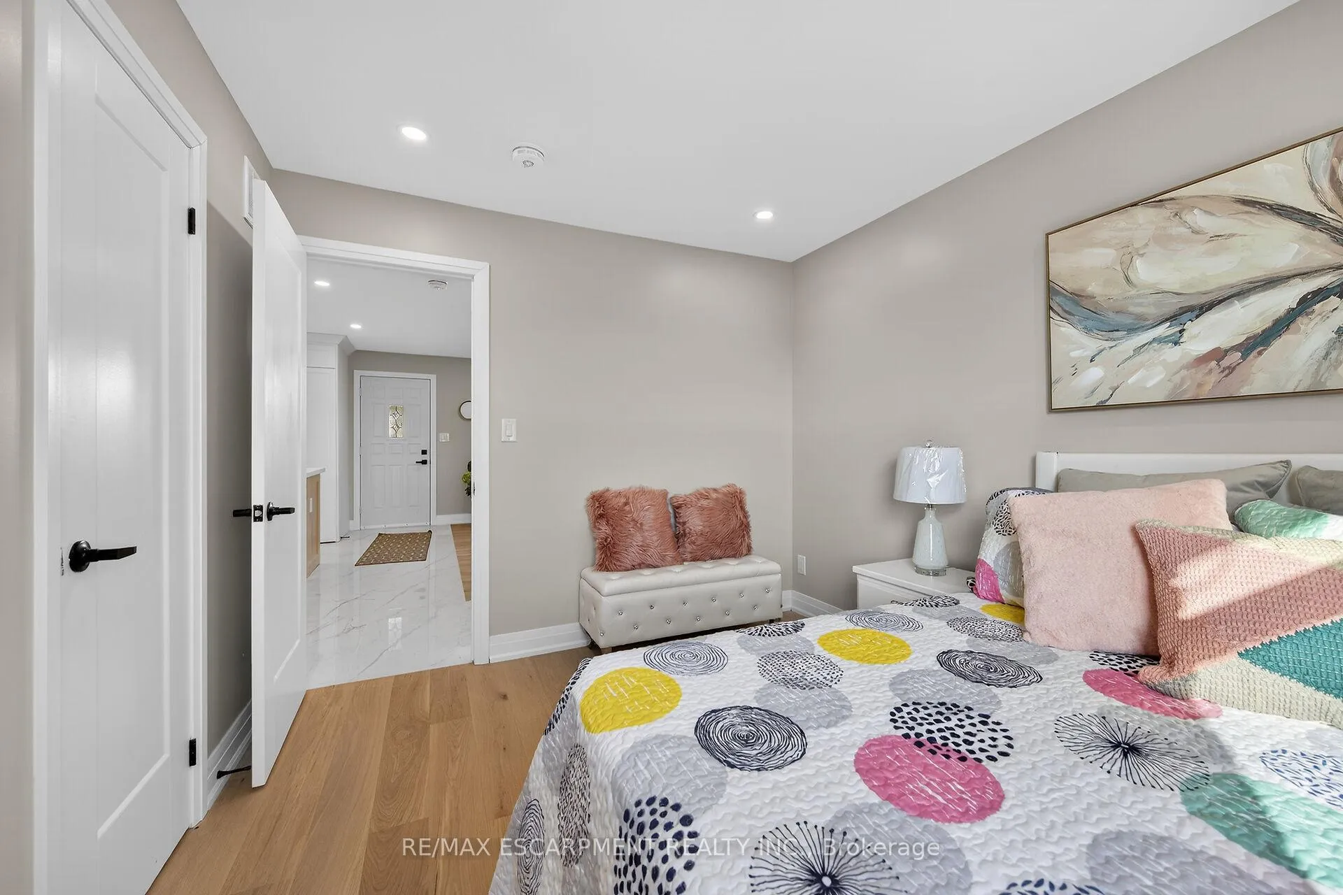 Photo 39 of 84 Blanmora Drive, Hamilton, Stoney Creek — HOMEH