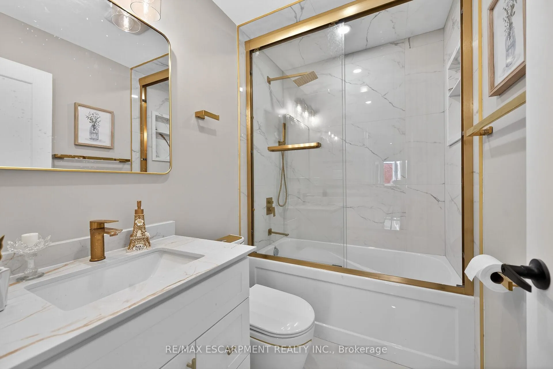 Photo 46 of 84 Blanmora Drive, Hamilton, Stoney Creek — HOMEH