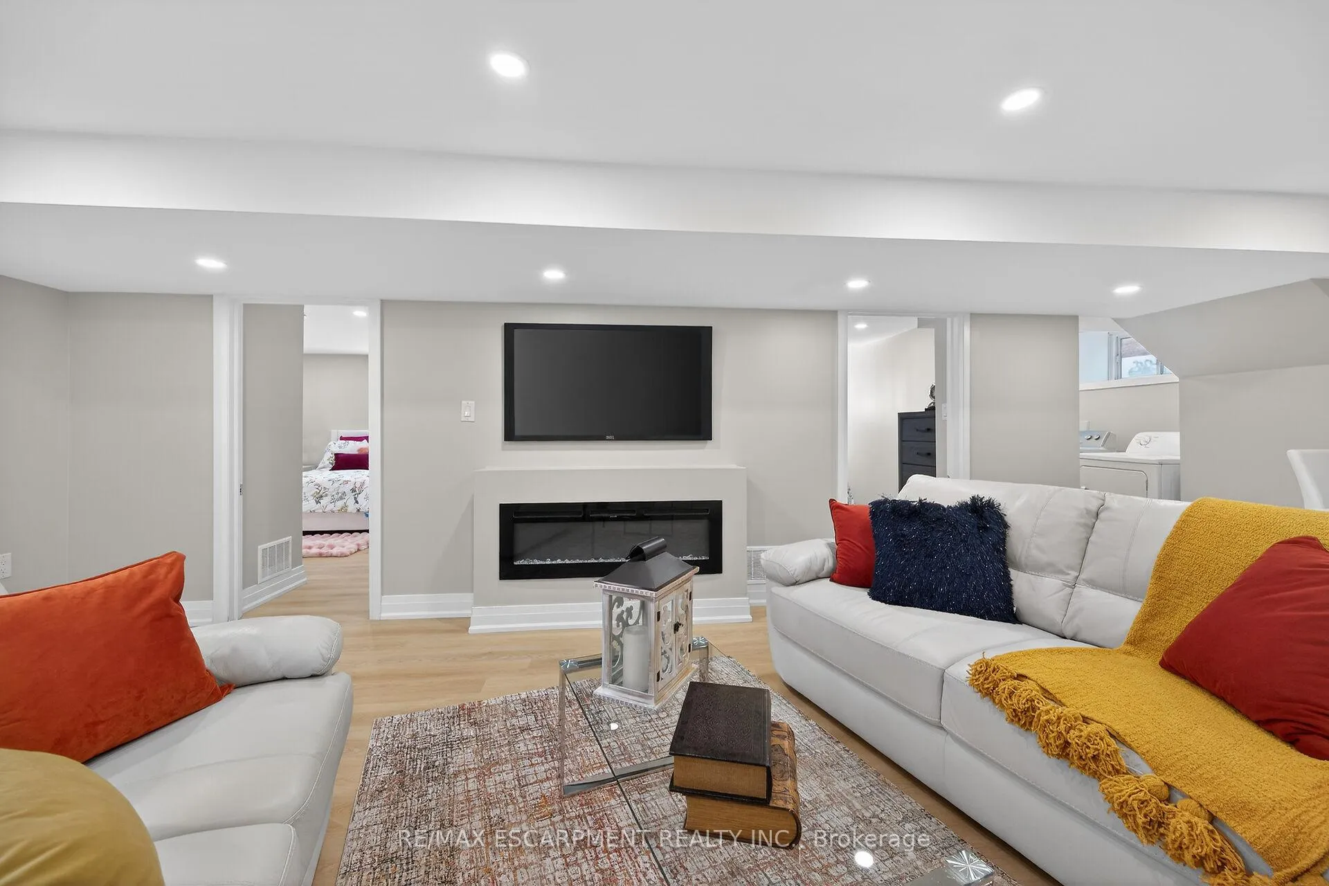 Photo 53 of 84 Blanmora Drive, Hamilton, Stoney Creek — HOMEH
