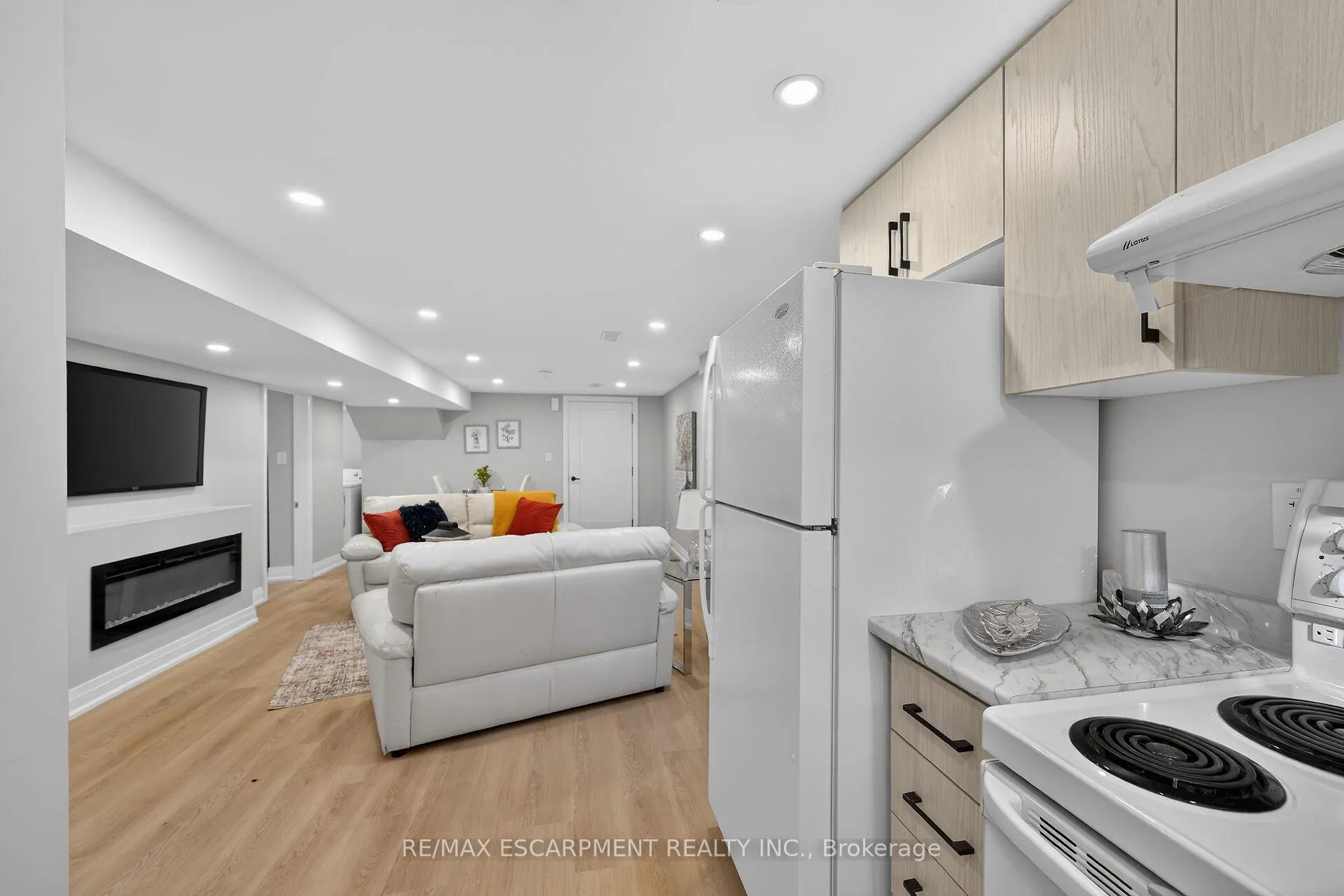 Photo 64 of 84 Blanmora Drive, Hamilton, Stoney Creek — HOMEH