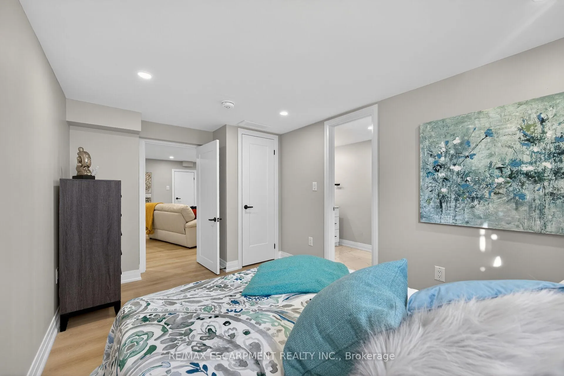 Photo 76 of 84 Blanmora Drive, Hamilton, Stoney Creek — HOMEH
