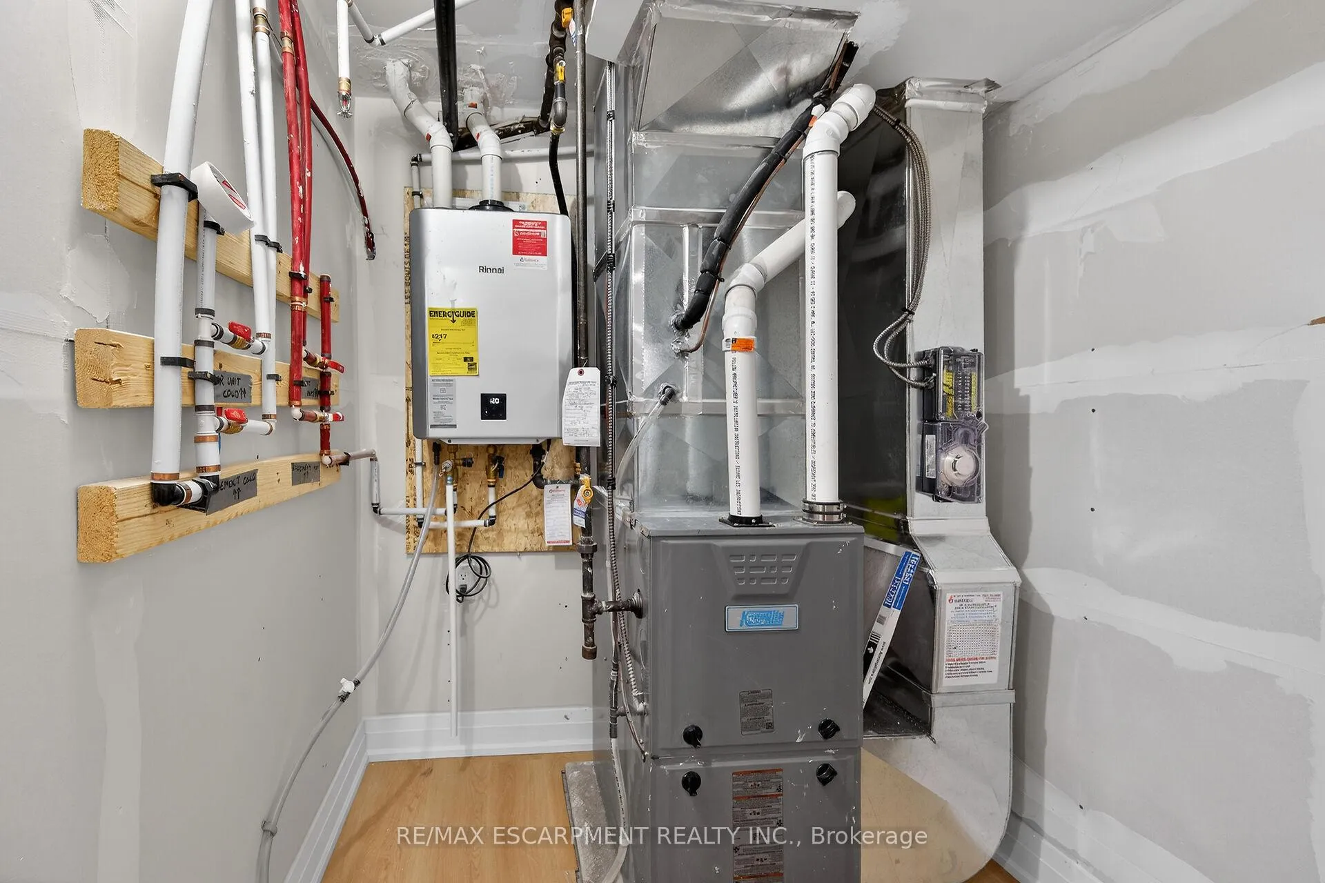 Photo 77 of 84 Blanmora Drive, Hamilton, Stoney Creek — HOMEH