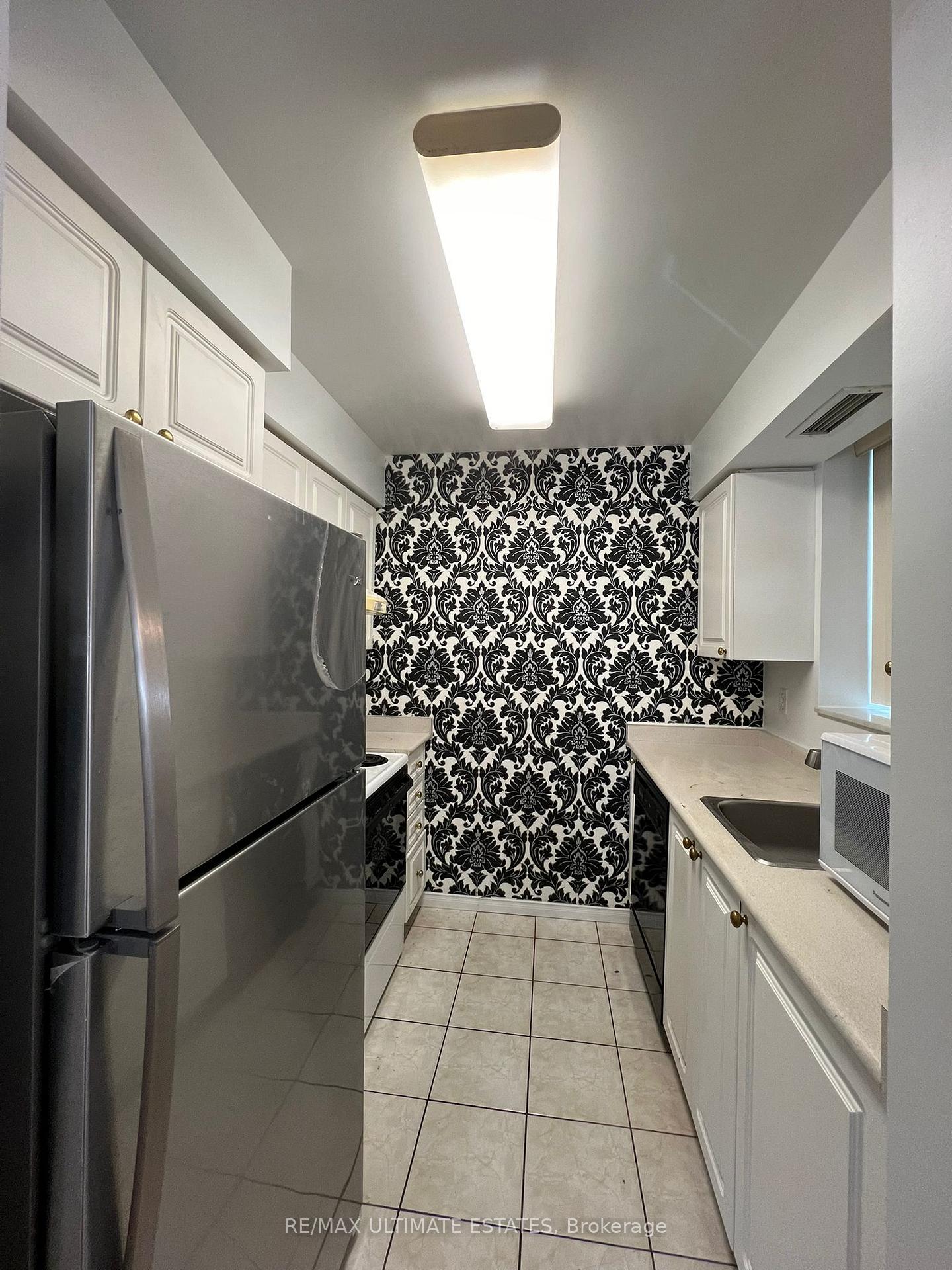 Photo 5 of Unit 101, 1 Pemberton Avenue, North York, Newtonbrook East — HOMEH