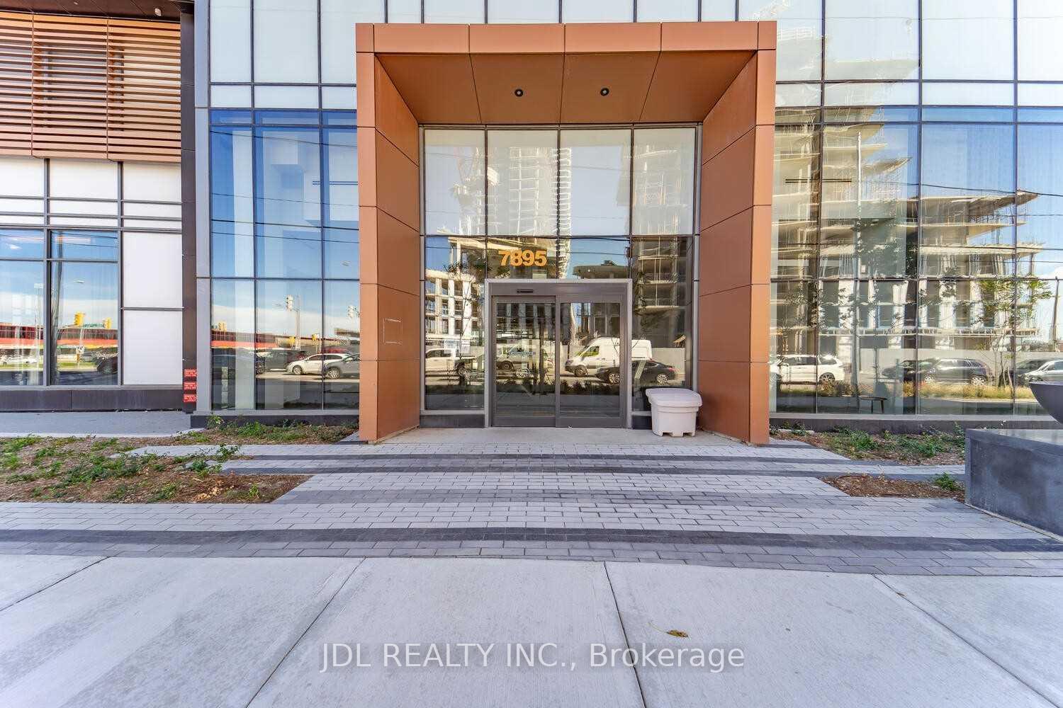 Photo 10 of Unit Ph10, 7895 Jane Street, Vaughan, Concord — HOMEH