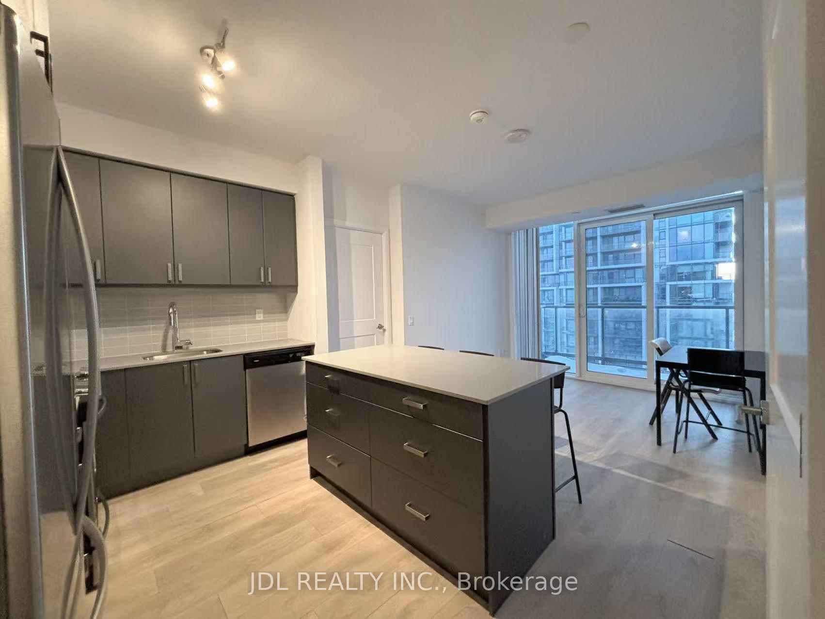 Photo 11 of Unit Ph10, 7895 Jane Street, Vaughan, Concord — HOMEH