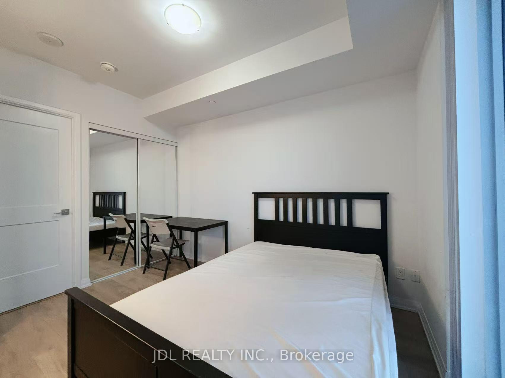 Photo 6 of Unit Ph10, 7895 Jane Street, Vaughan, Concord — HOMEH