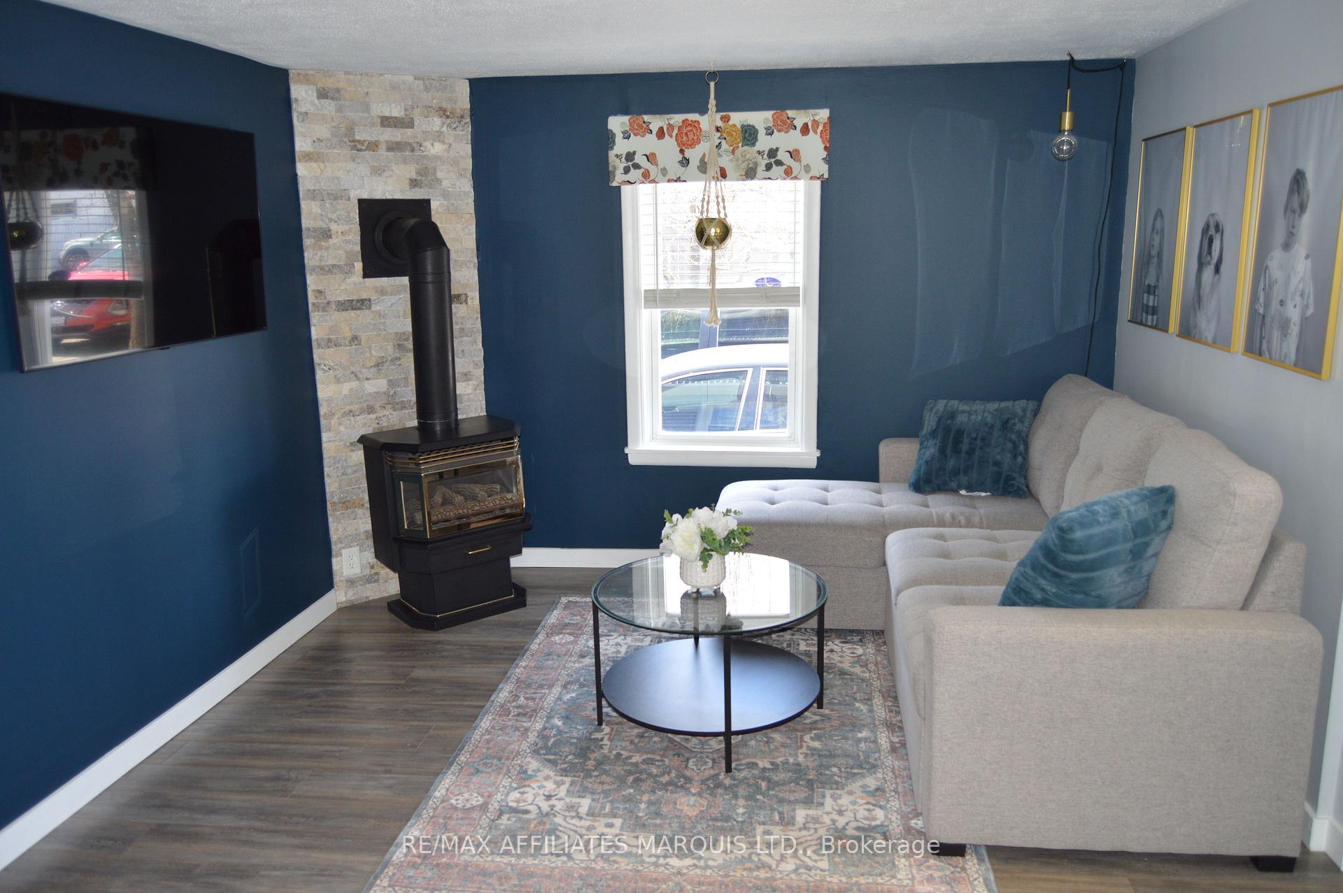 Photo 8 of 27 Monroe Avenue, Cornwall — HOMEH