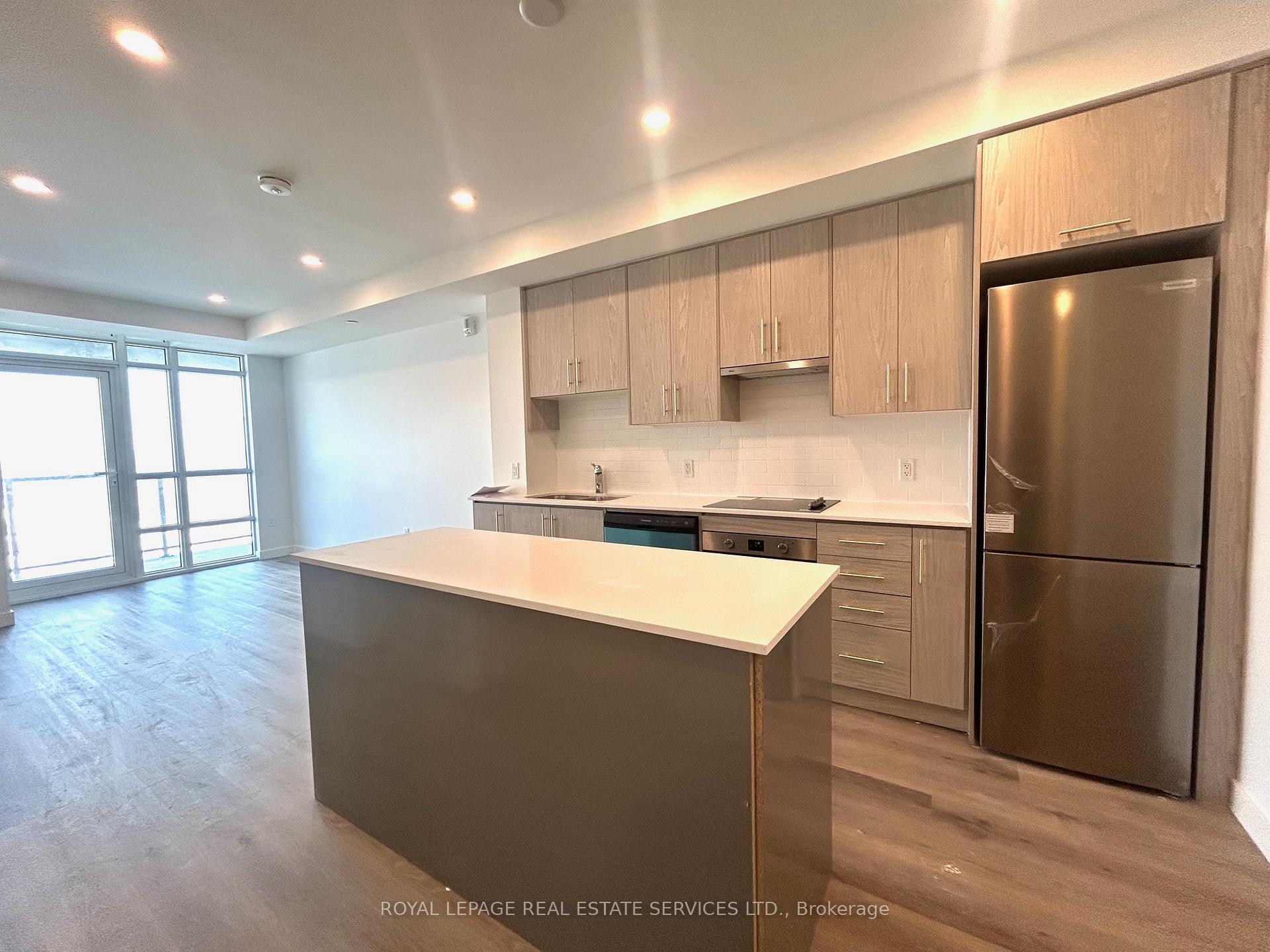 Photo 5 of Unit 903, 461 Green Road, Hamilton, Lakeshore — HOMEH