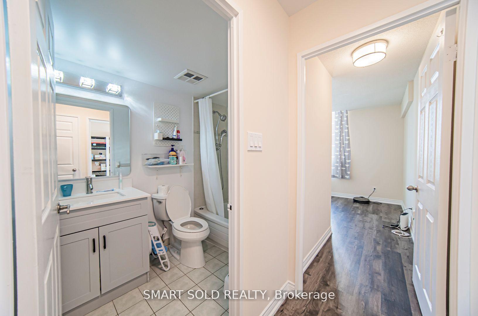 Photo 14 of Unit PH210, 256 Doris Avenue, North York, Willowdale East — HOMEH