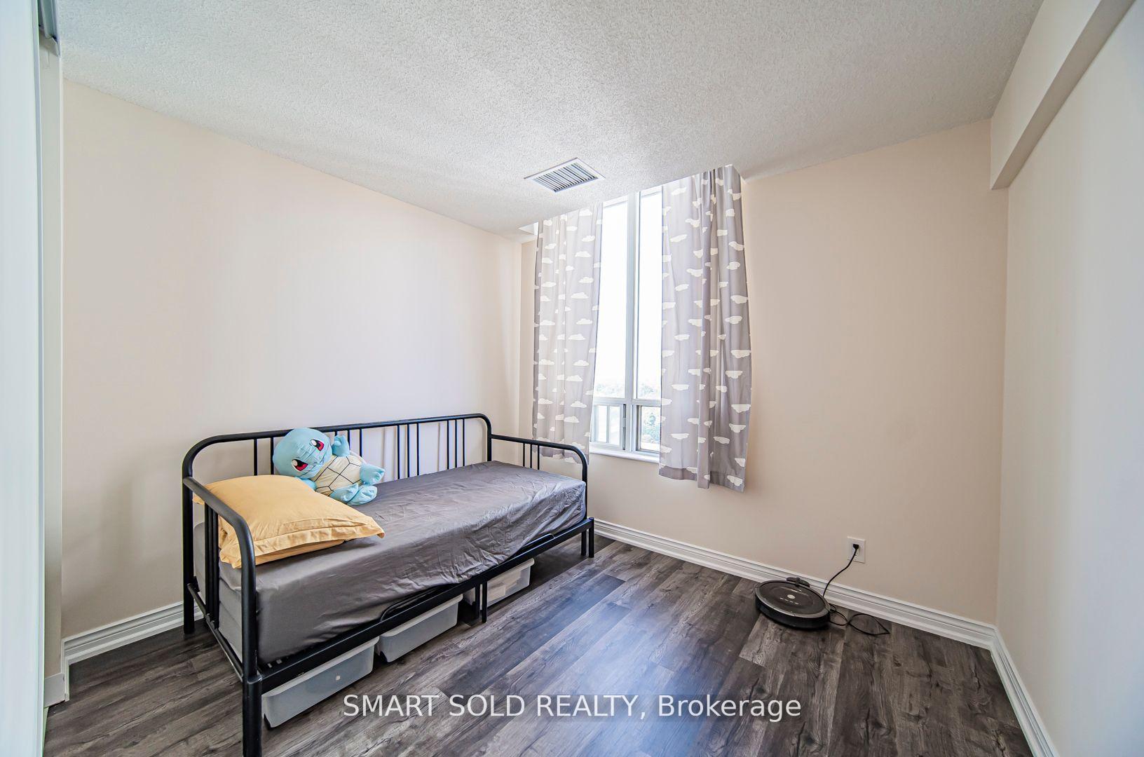 Photo 18 of Unit PH210, 256 Doris Avenue, North York, Willowdale East — HOMEH