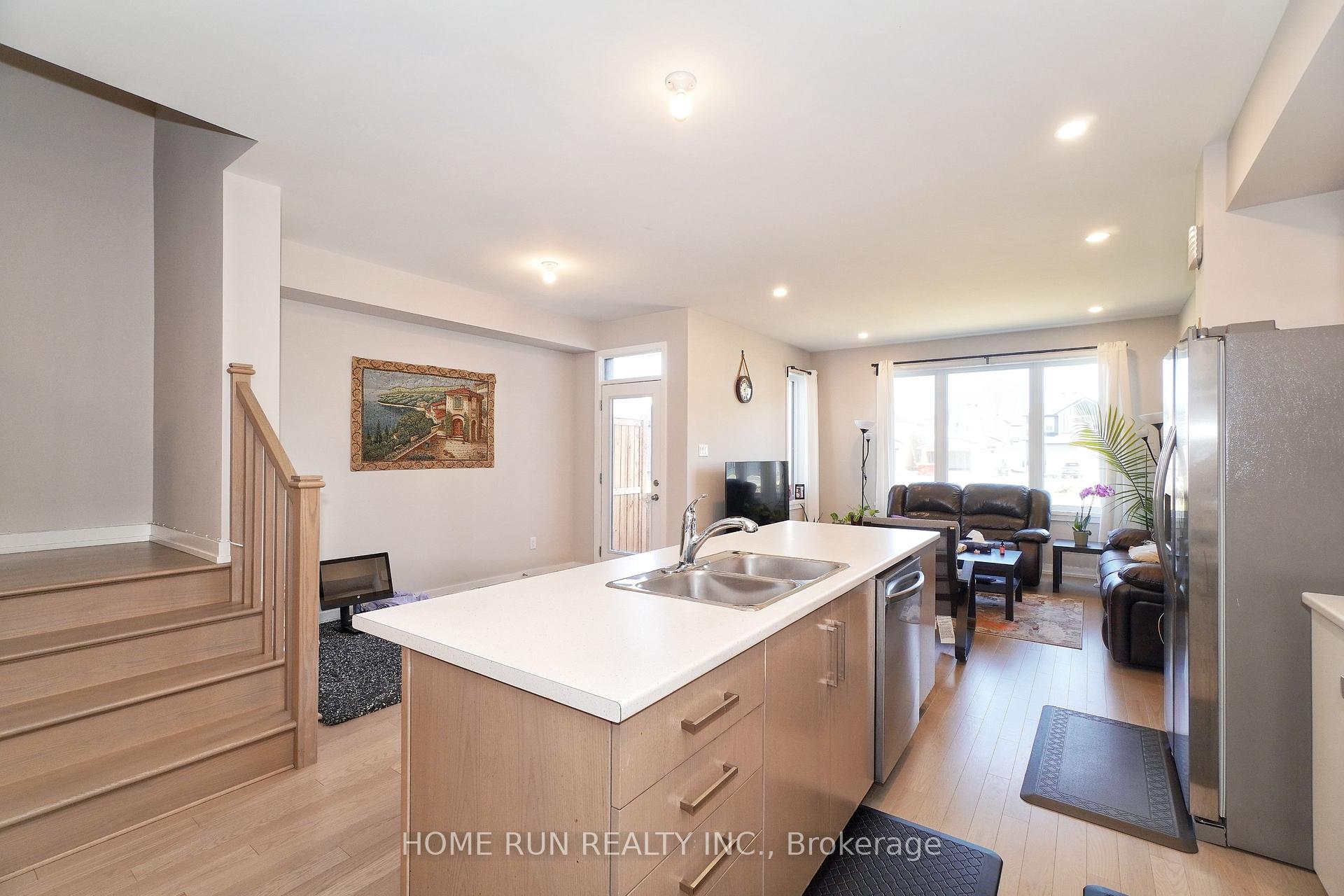Photo 10 of 1007 Acoustic Way, Ottawa, Riverside South/Gloucester Glen — HOMEH