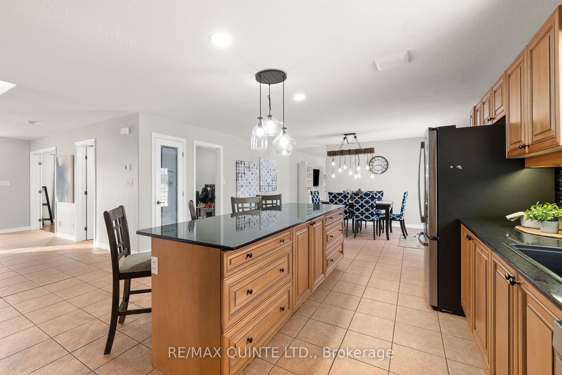 Photo 19 of 41 Wiser Road, Belleville, Thurlow Ward — HOMEH