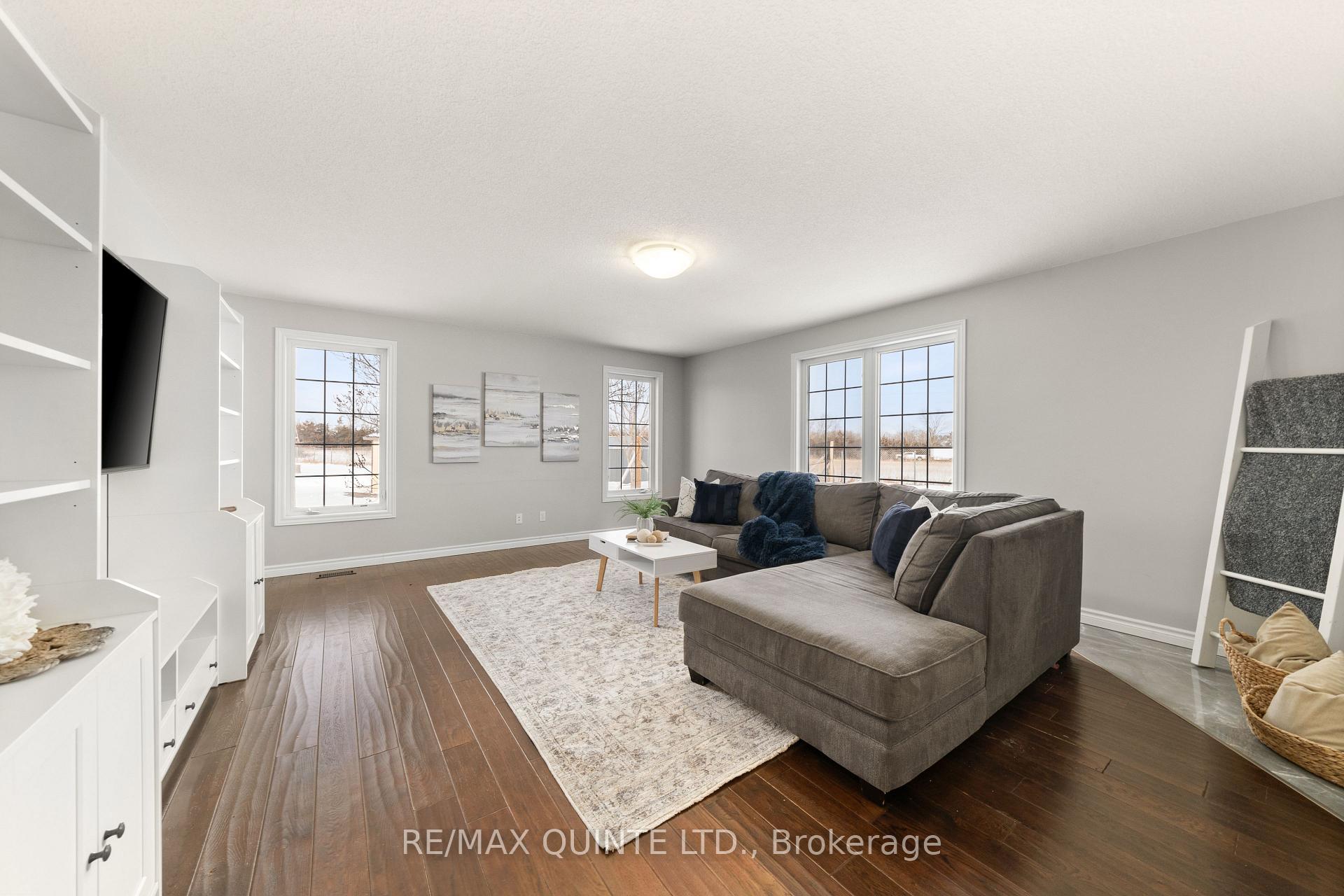 Photo 23 of 41 Wiser Road, Belleville, Thurlow Ward — HOMEH
