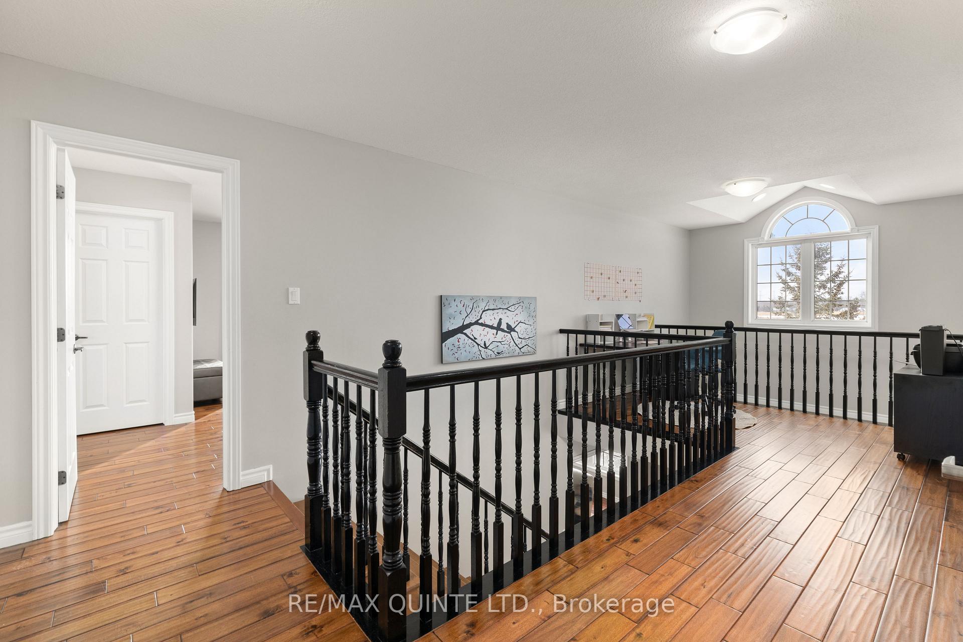 Photo 25 of 41 Wiser Road, Belleville, Thurlow Ward — HOMEH