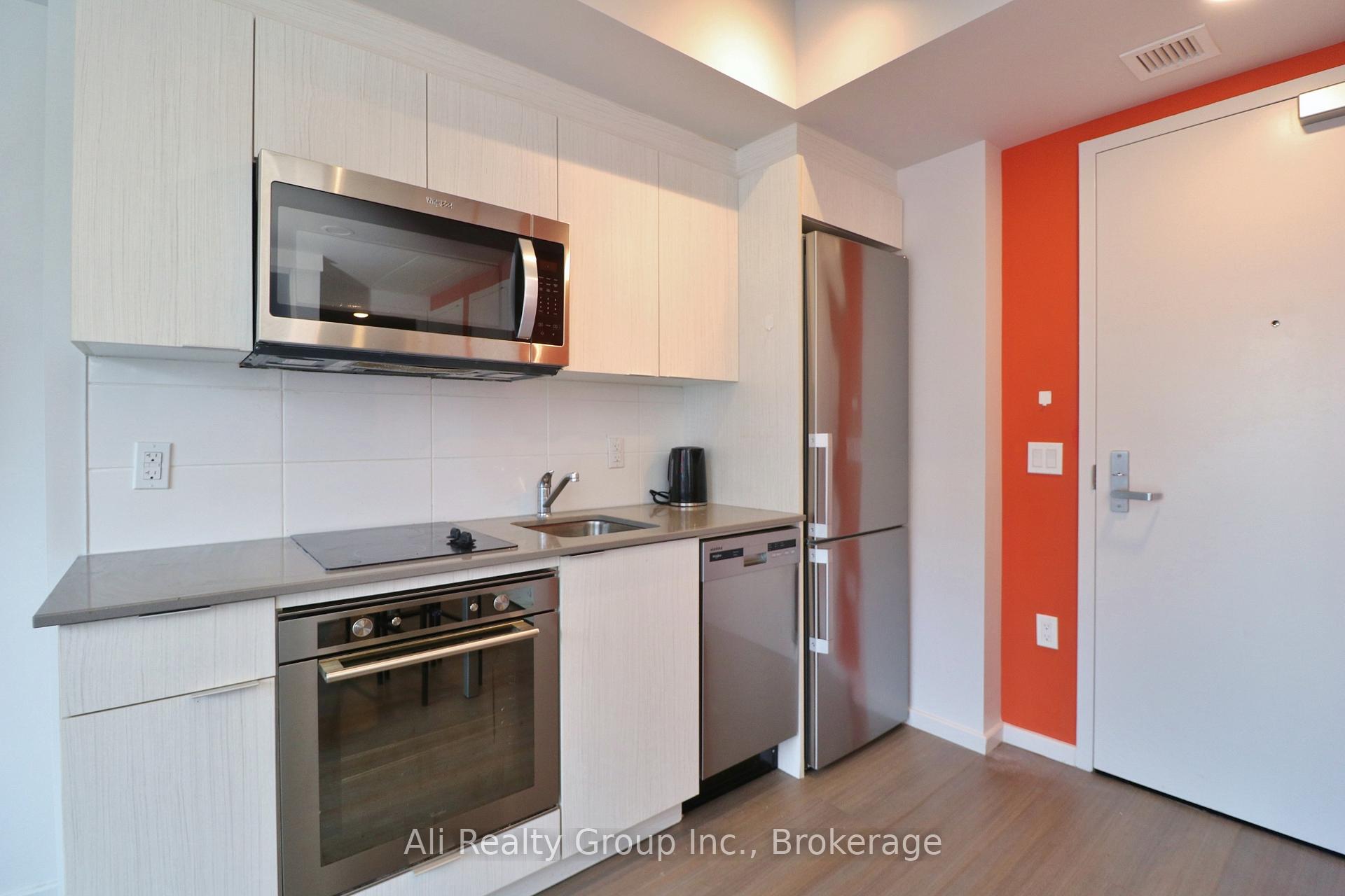Photo 2 of Unit 816, 105 Champagne Avenue S, Ottawa, West Centre Town — HOMEH