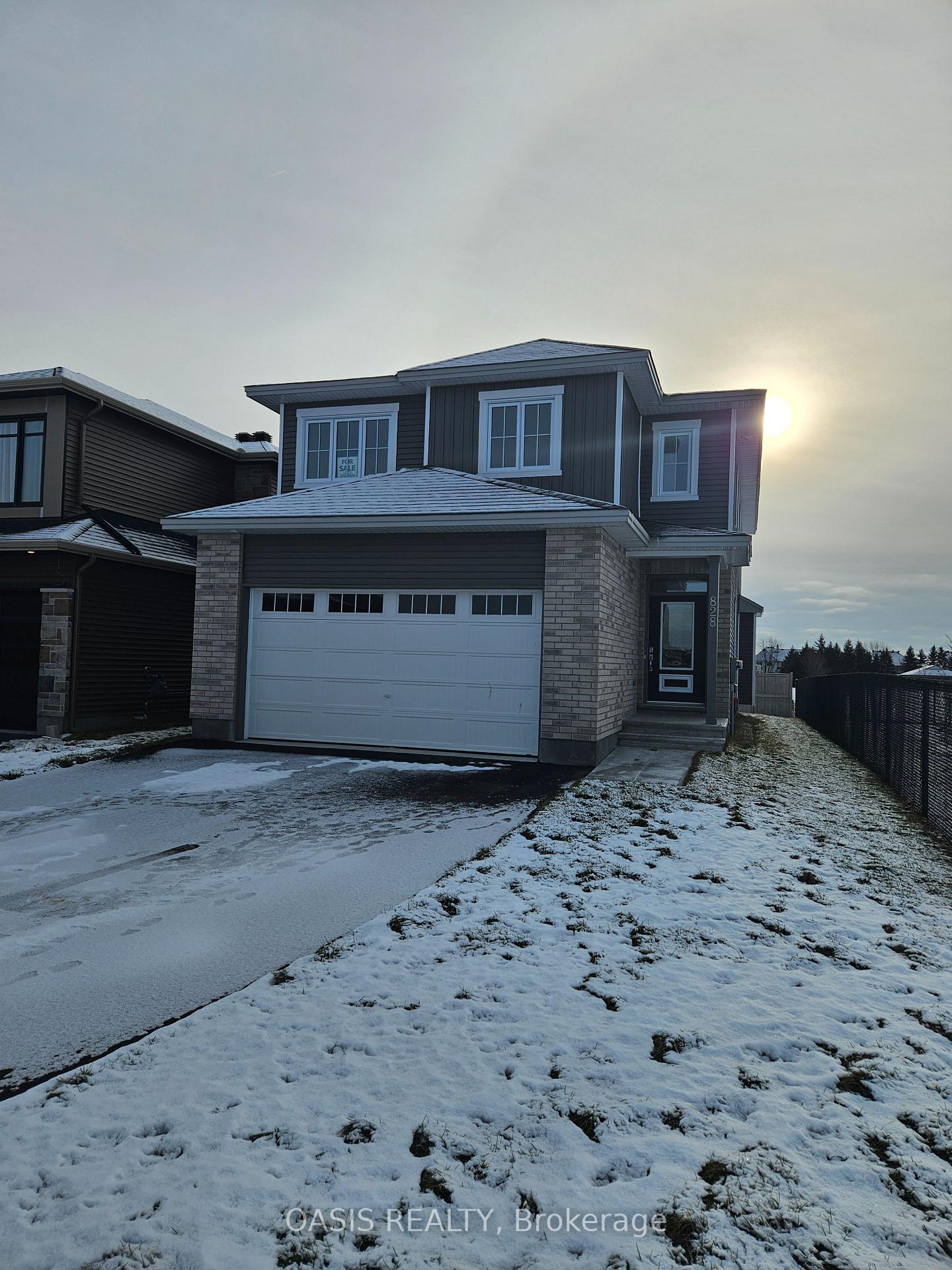 Photo 1 of 828 Snowdrop Crescent, Ottawa, Blossom Park/Kemp Park/Findlay Creek — HOMEH