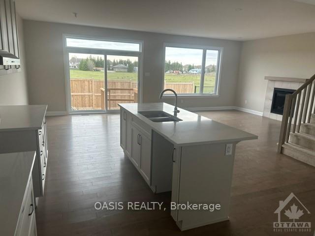 Photo 4 of 828 Snowdrop Crescent, Ottawa, Blossom Park/Kemp Park/Findlay Creek — HOMEH
