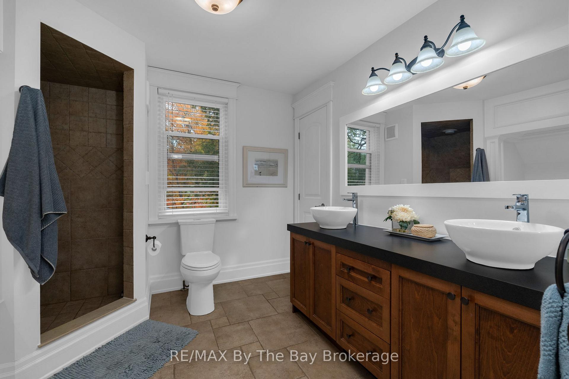 Photo 24 of 206 Centennial Drive, Midland — HOMEH