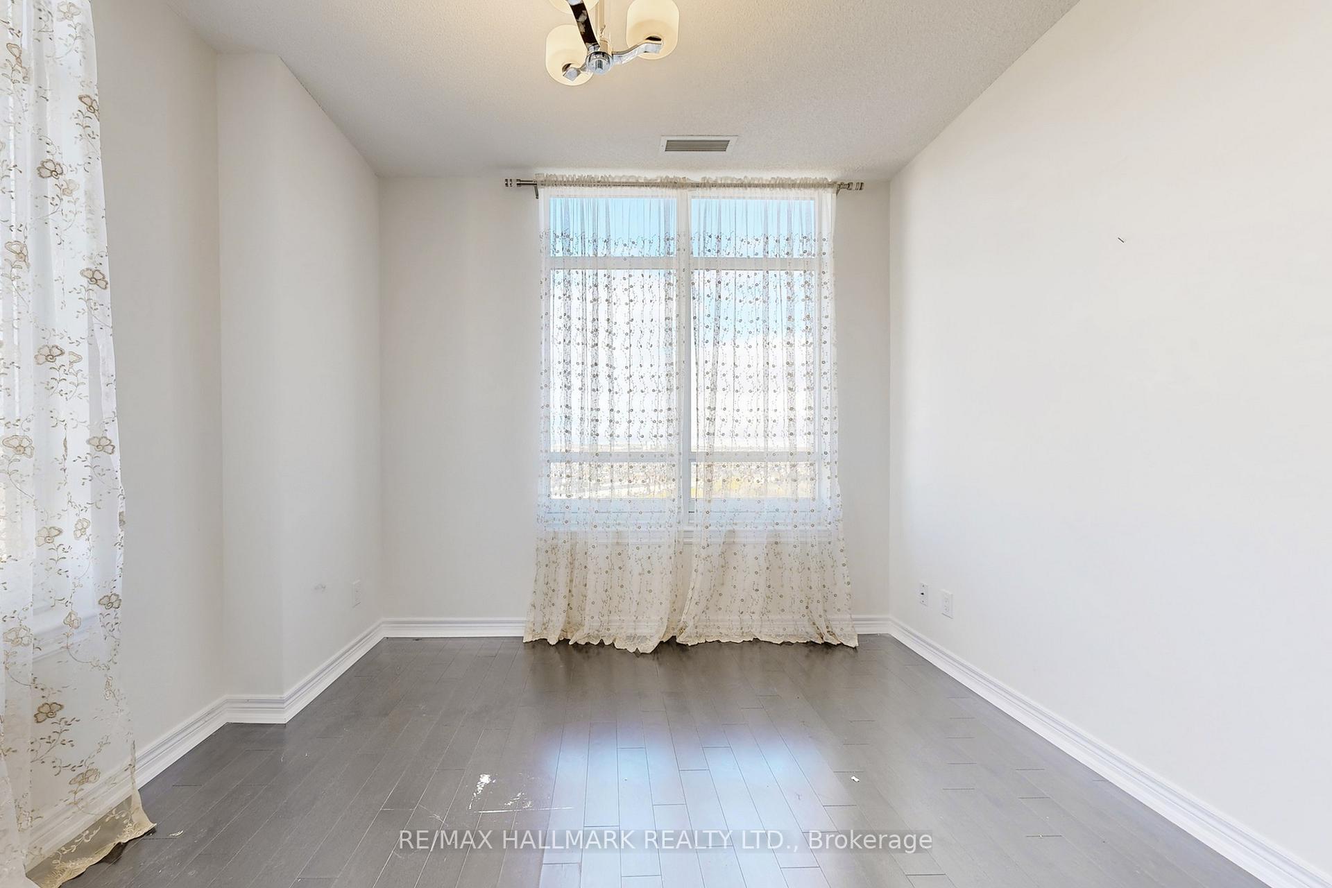 Photo 10 of Unit 1705, 9255 Jane Street, Vaughan, Maple — HOMEH