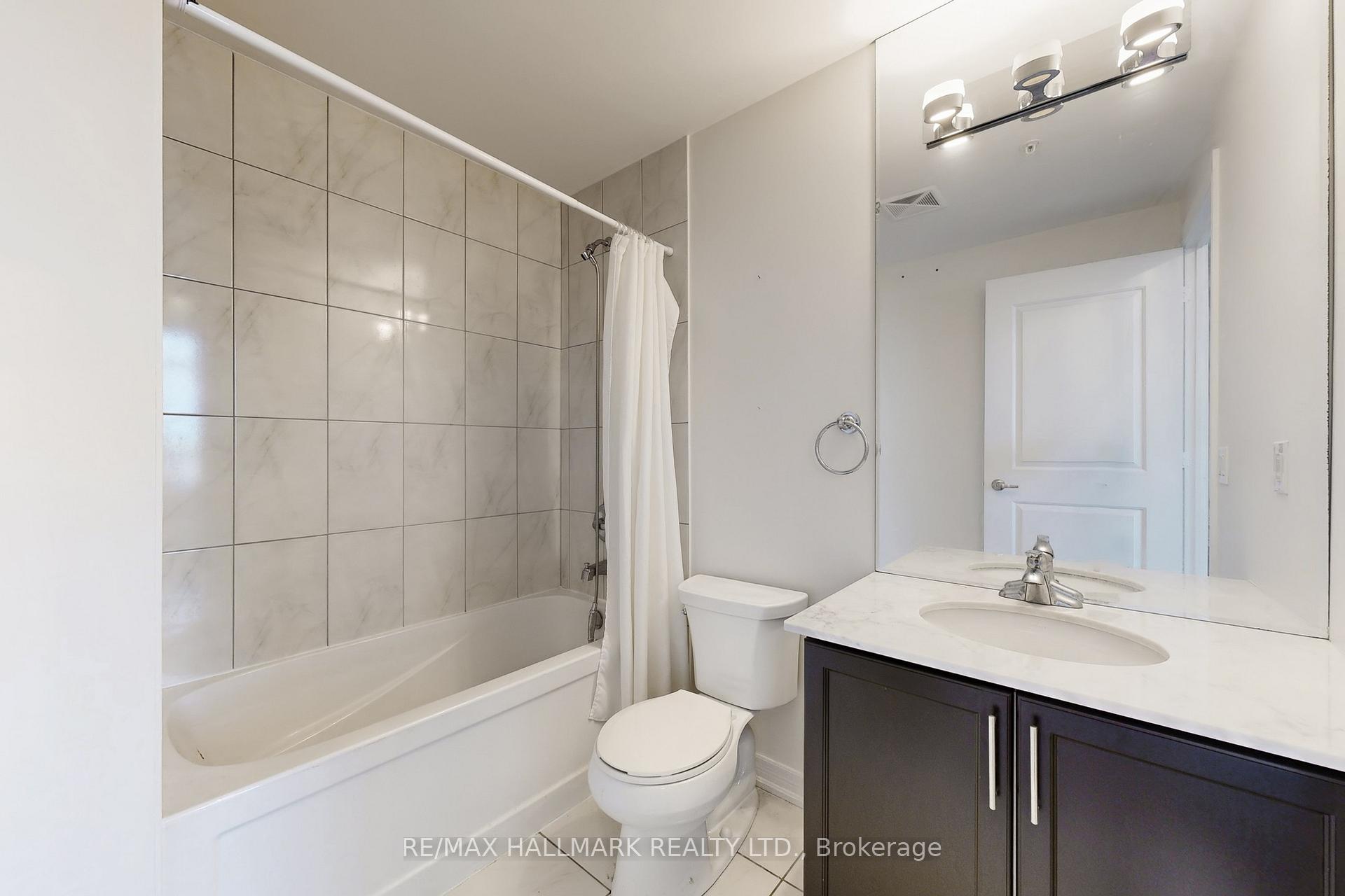 Photo 15 of Unit 1705, 9255 Jane Street, Vaughan, Maple — HOMEH