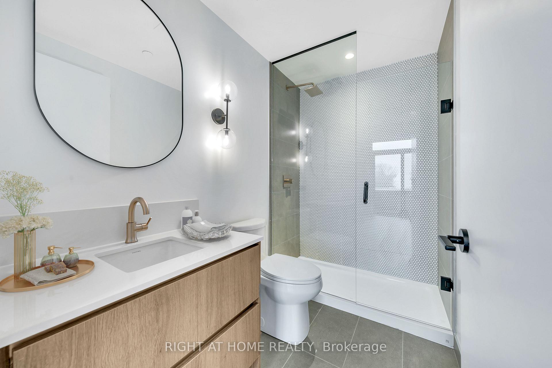 Photo 10 of Unit 403, 1285 Queen Street E, Toronto, Greenwood-Coxwell — HOMEH