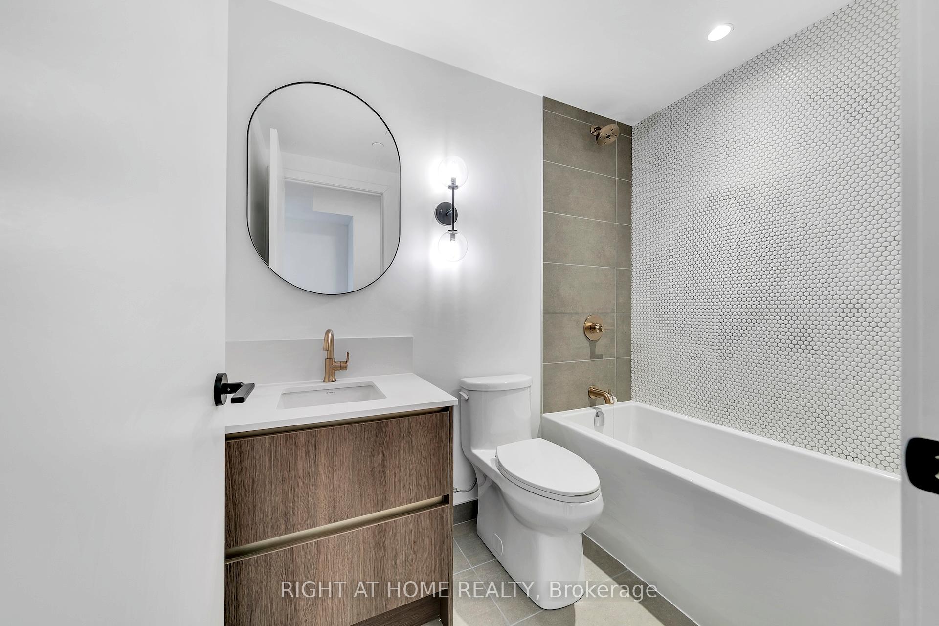 Photo 11 of Unit 403, 1285 Queen Street E, Toronto, Greenwood-Coxwell — HOMEH