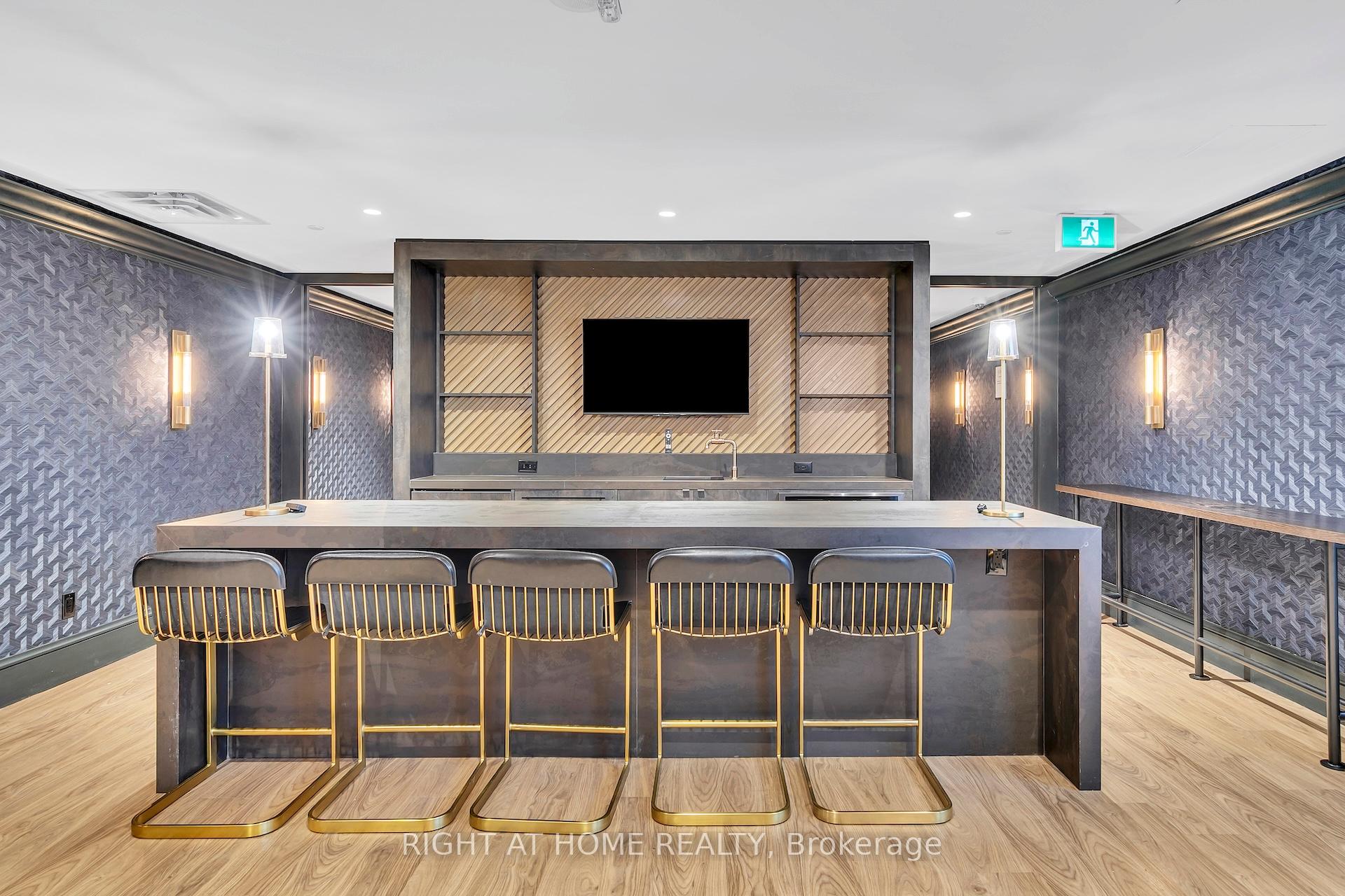Photo 20 of Unit 403, 1285 Queen Street E, Toronto, Greenwood-Coxwell — HOMEH