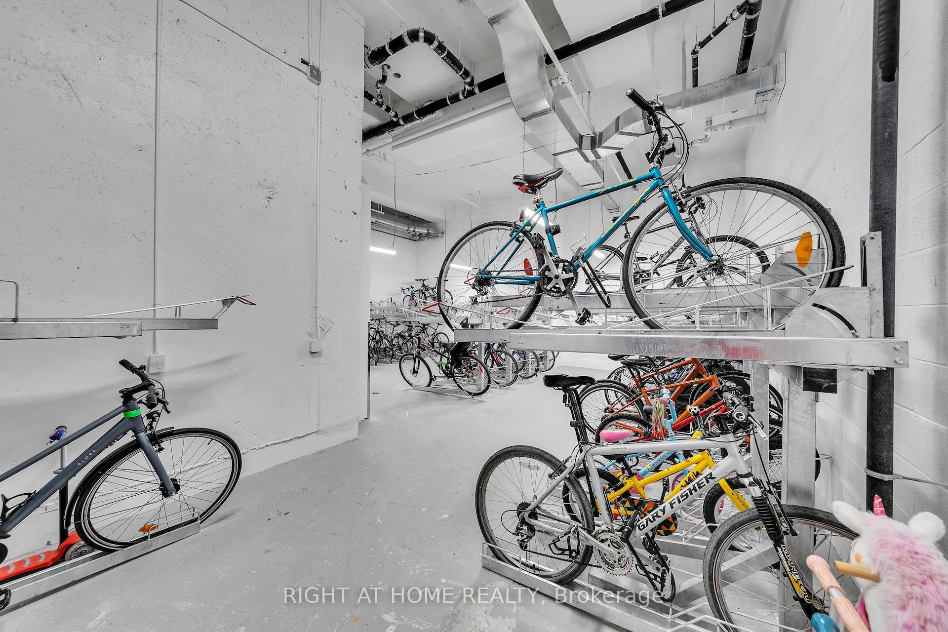 Photo 24 of Unit 403, 1285 Queen Street E, Toronto, Greenwood-Coxwell — HOMEH