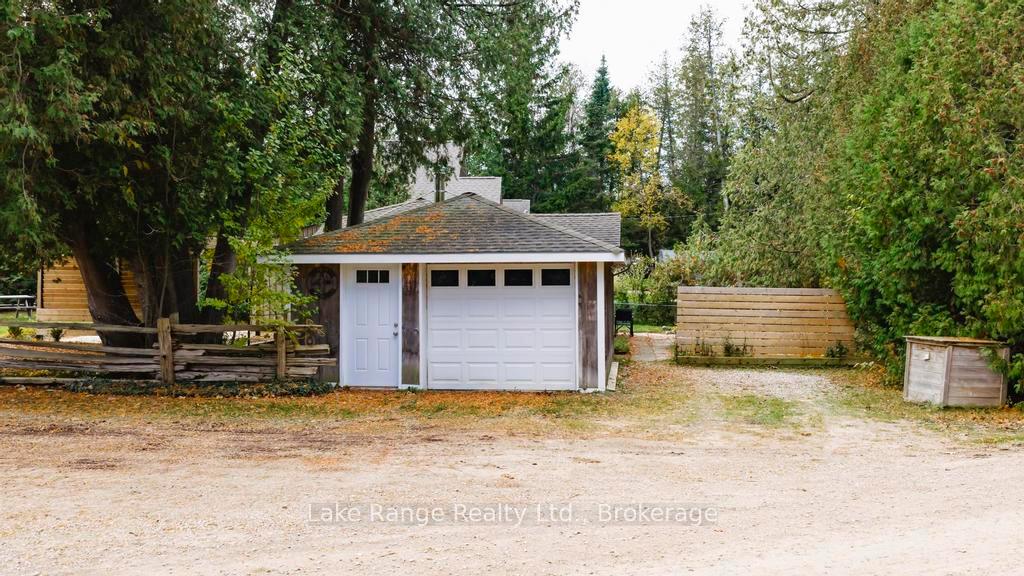 Photo 16 of 900 Victoria Road, Huron-Kinloss — HOMEH
