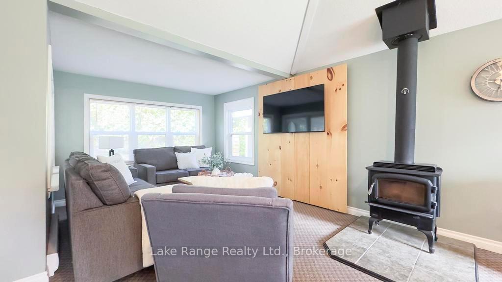 Photo 15 of 900 Victoria Road, Huron-Kinloss — HOMEH