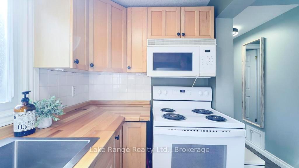 Photo 29 of 900 Victoria Road, Huron-Kinloss — HOMEH